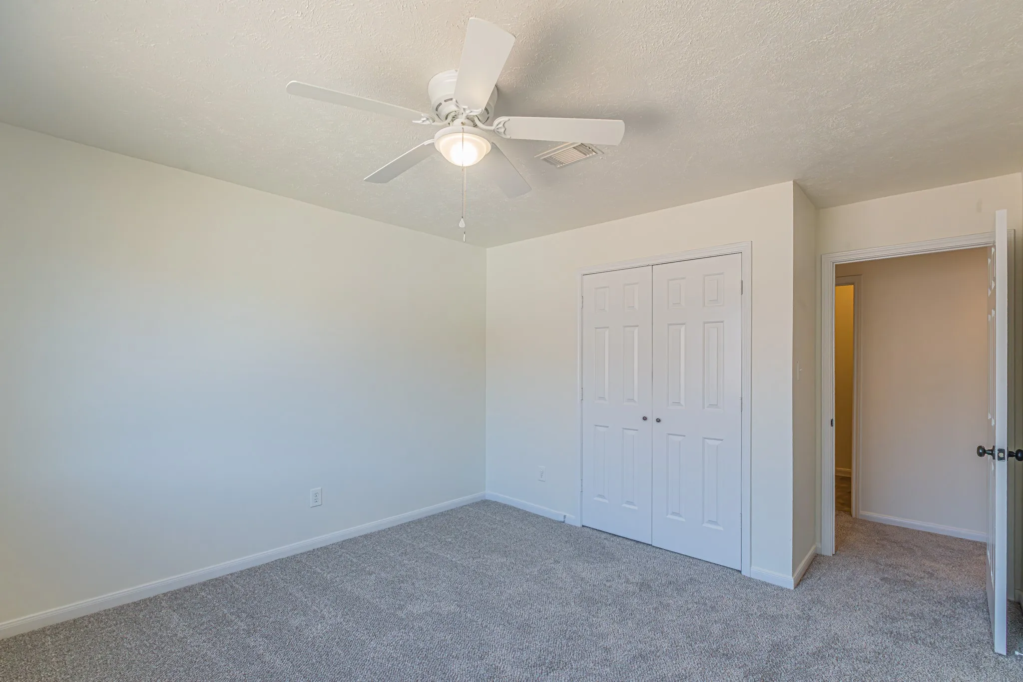 Single Family Residence For Sale in Tarrant County , 5148 Golden Lane, Fort Worth, Texas 76123, 4 Bedroom, 3 Bathroom, 2 Garage spaces, 3,090 Sqft, built in 1990, mls#21393775, Real Estate Agent in Fort Worth, Homes For Sale in Tarrant county, Homes For Sale in Fort Worth, Realtor in Fort Worth Texas, Real Estate Brokerage Independent Realty Texas, Luminita Cordes Realtor