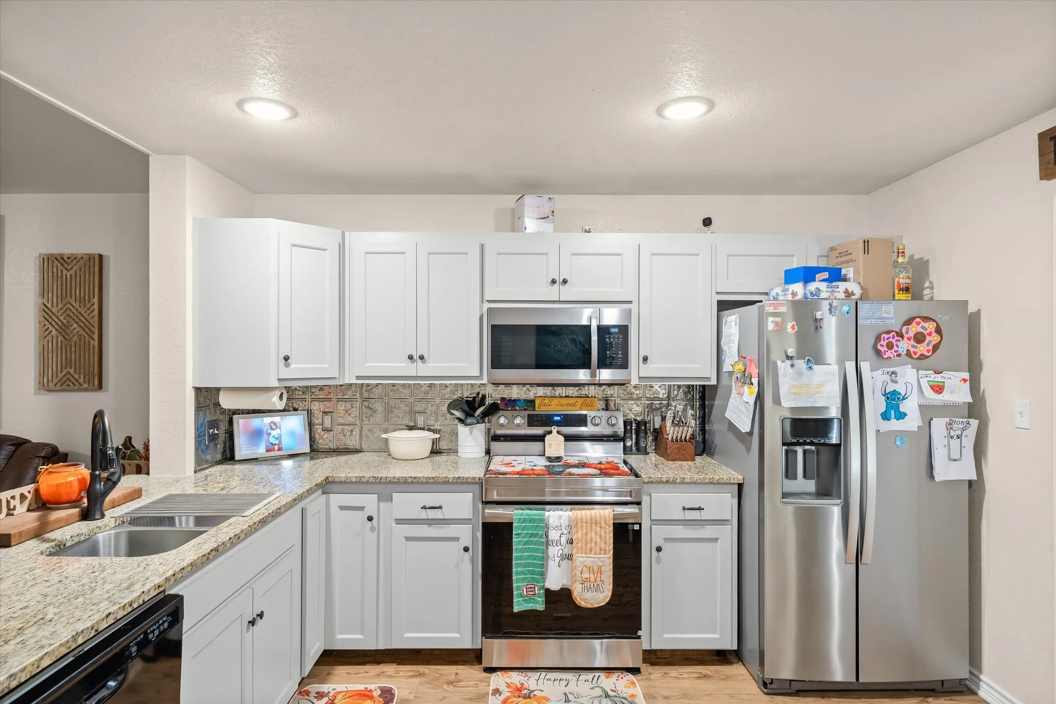 Single Family Residence For Sale in Van Zandt County , 543 Foster Street, Canton, Texas 75103, 3 Bedroom, 2 Bathroom, 2 Garage spaces, 1,428 Sqft, built in 2016, mls#21395192, Real Estate Agent in Canton, Homes For Sale in Van Zandt county, Homes For Sale in Canton, Realtor in Canton Texas, Real Estate Brokerage Independent Realty Texas, Luminita Cordes Realtor