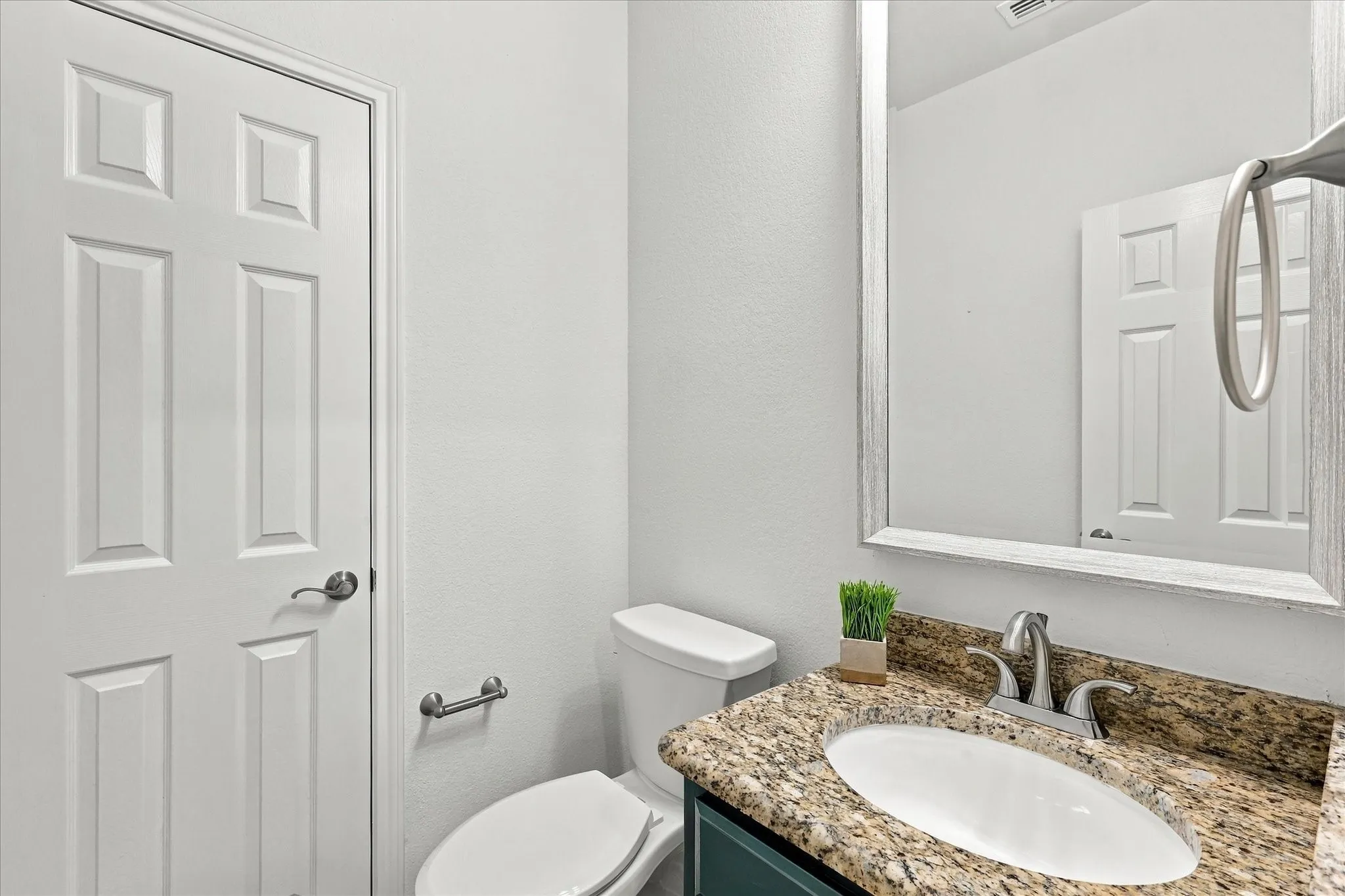 Single Family Residence For Rent in Collin County , 1329 Bateman Lane, Celina, Texas 75009, 5 Bedroom, 4 Bathroom, 2 Garage spaces, 3,975 Sqft, built in 2013, mls#21392286, Real Estate Agent in Celina, Homes For Rent in Collin county, Homes For Rent in Celina, Realtor in Celina Texas, Real Estate Brokerage Independent Realty Texas, Luminita Cordes Realtor