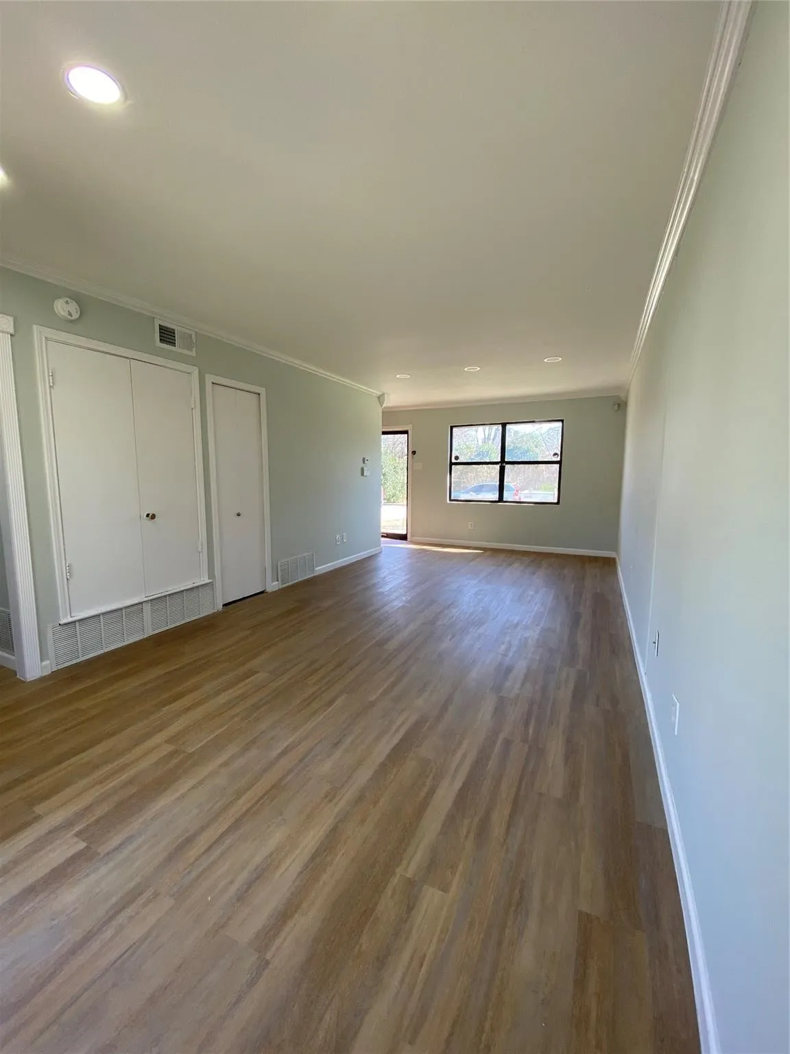 Single Family Residence For Rent in Dallas County , 2859 Linhaven Drive, Mesquite, Texas 75150, 4 Bedroom, 2 Bathroom, 2 Garage spaces, 1,476 Sqft, built in 1962, mls#21395420, Real Estate Agent in Mesquite, Homes For Rent in Dallas county, Homes For Rent in Mesquite, Realtor in Mesquite Texas, Real Estate Brokerage Independent Realty Texas, Luminita Cordes Realtor