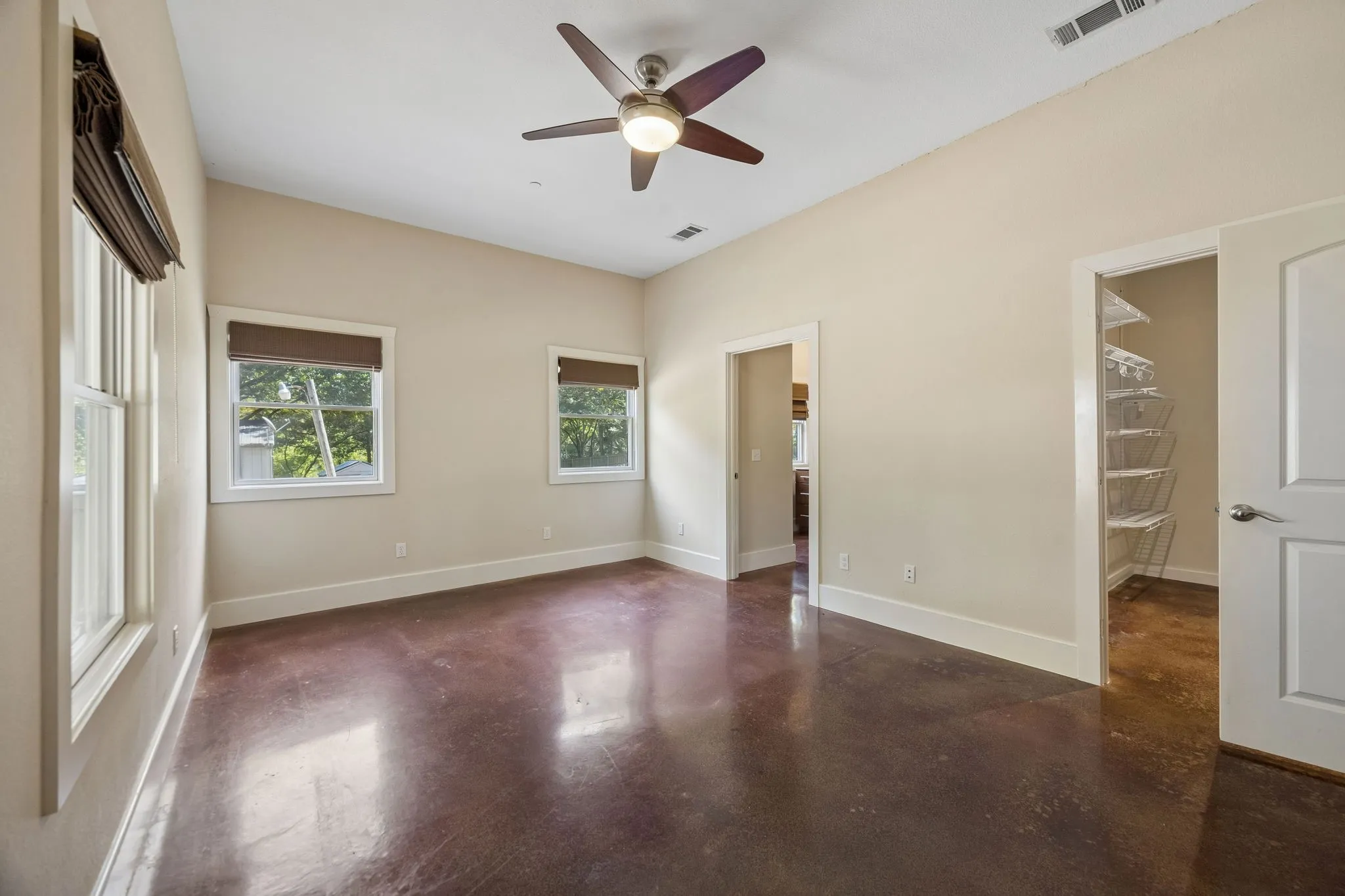 Single Family Residence For Sale in Collin County , 1540 Ford Lane, Lucas, Texas 75002, 3 Bedroom, 2 Bathroom, 2 Garage spaces, 2,138 Sqft, built in 2009, mls#21392737, Real Estate Agent in Lucas, Homes For Sale in Collin county, Homes For Sale in Lucas, Realtor in Lucas Texas, Real Estate Brokerage Independent Realty Texas, Luminita Cordes Realtor