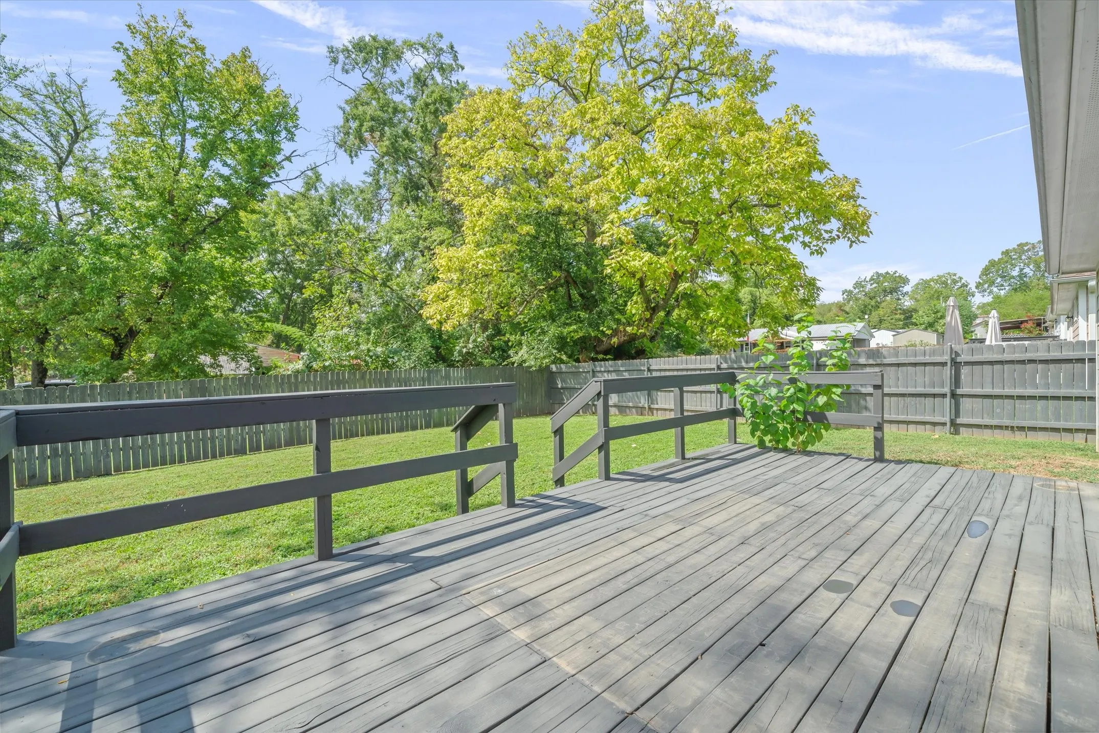 Single Family Residence For Sale in Van Zandt County , 555 Foster, Canton, Texas 75103, 3 Bedroom, 2 Bathroom, 2 Garage spaces, 1,463 Sqft, built in 2016, mls#21395218, Real Estate Agent in Canton, Homes For Sale in Van Zandt county, Homes For Sale in Canton, Realtor in Canton Texas, Real Estate Brokerage Independent Realty Texas, Luminita Cordes Realtor