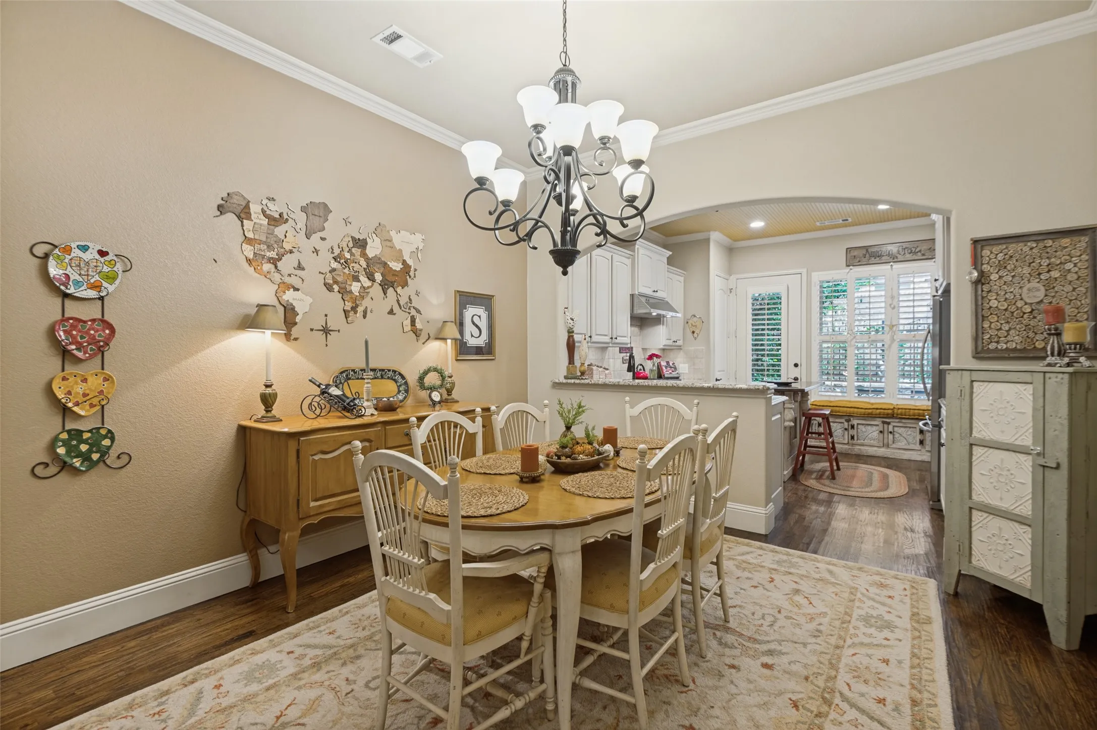 Open dining with plenty of space for storage