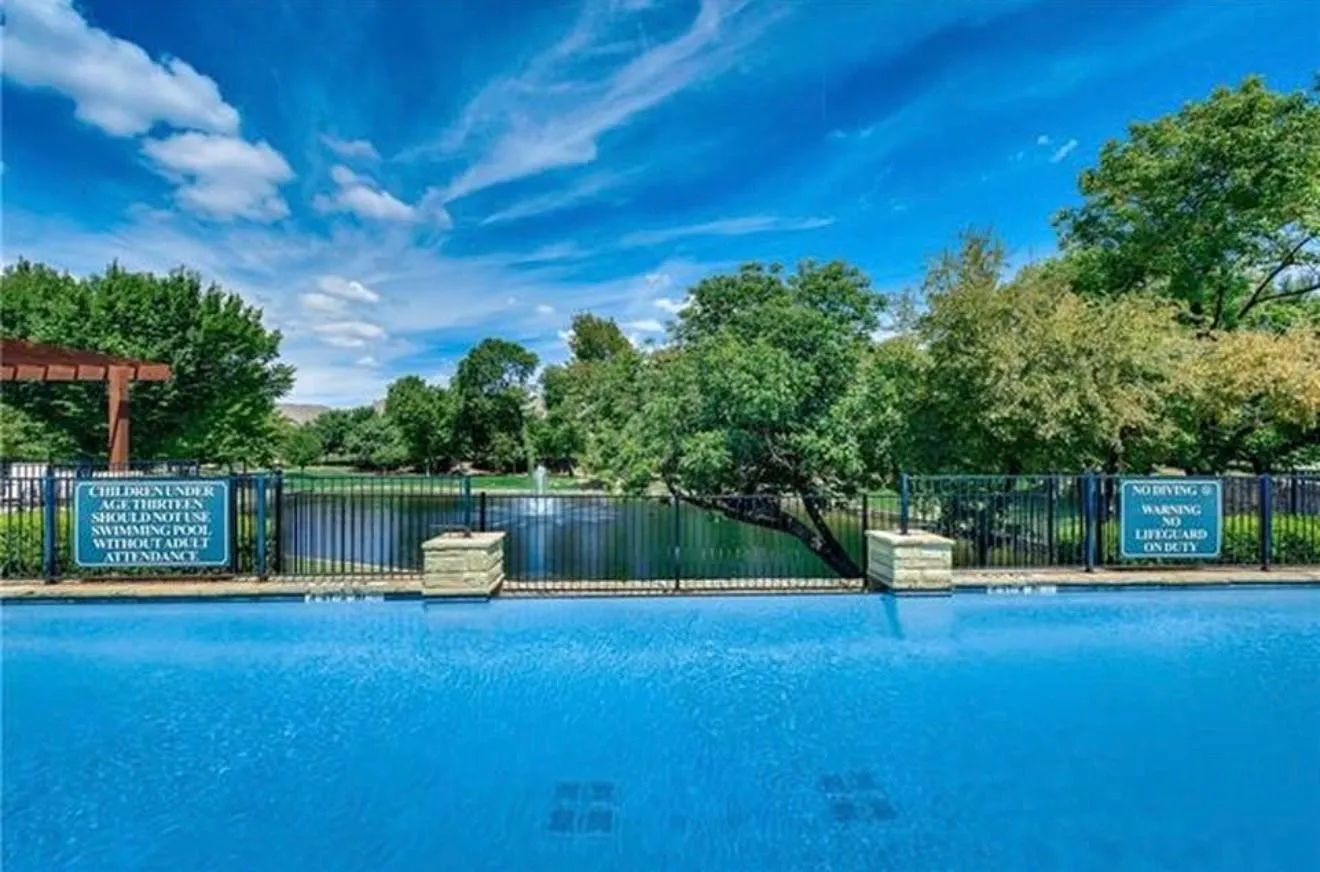 Community pool-right down the street