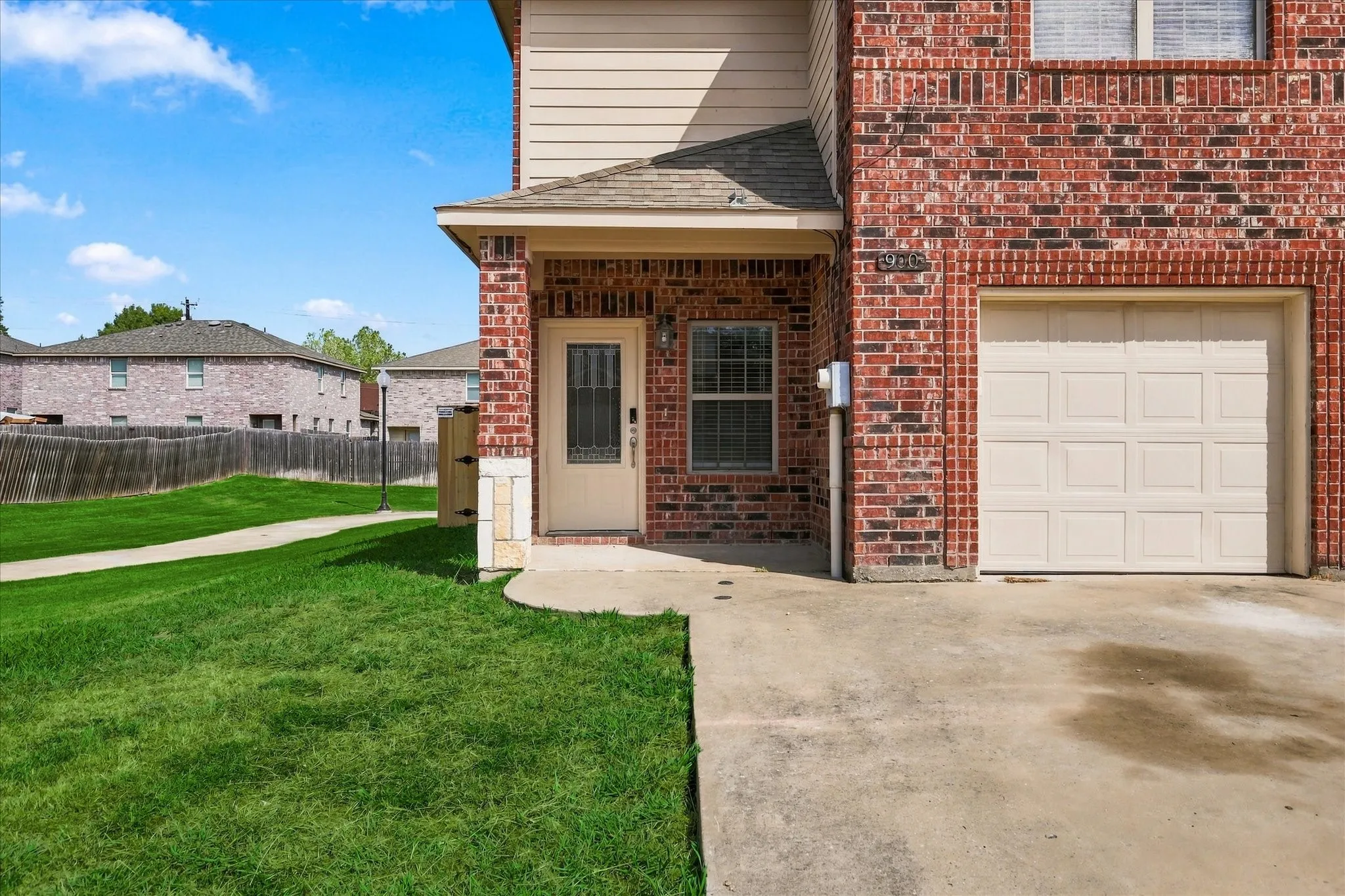 Single Family Residence For Sale in Collin County , 900 Parkplace Ridge, Princeton, Texas 75407, 3 Bedroom, 3 Bathroom, 2 Garage spaces, 1,568 Sqft, built in 2010, mls#21390579, Real Estate Agent in Princeton, Homes For Sale in Collin county, Homes For Sale in Princeton, Realtor in Princeton Texas, Real Estate Brokerage Independent Realty Texas, Luminita Cordes Realtor