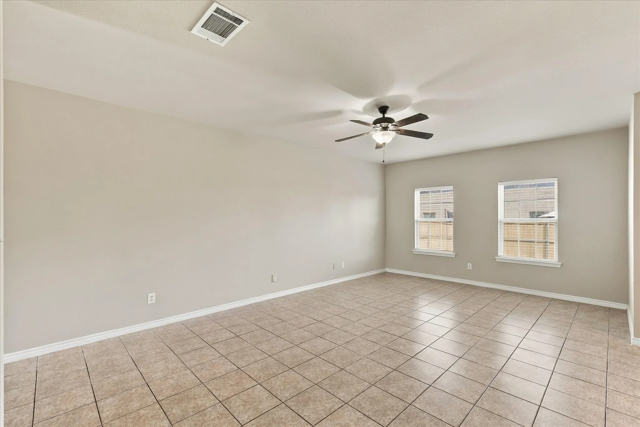 Single Family Residence For Sale in Collin County , 900 Parkplace Ridge, Princeton, Texas 75407, 3 Bedroom, 3 Bathroom, 2 Garage spaces, 1,568 Sqft, built in 2010, mls#21390579, Real Estate Agent in Princeton, Homes For Sale in Collin county, Homes For Sale in Princeton, Realtor in Princeton Texas, Real Estate Brokerage Independent Realty Texas, Luminita Cordes Realtor