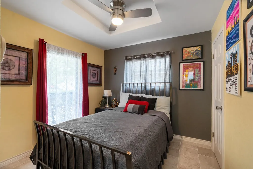 Single Family Residence For Sale in Henderson County , 232 Morning Dove Road, Trinidad, Texas 75163, 3 Bedroom, 2 Bathroom, 2 Garage spaces, 1,248 Sqft, built in 1986, mls#21393228, Real Estate Agent in Trinidad, Homes For Sale in Henderson county, Homes For Sale in Trinidad, Realtor in Trinidad Texas, Real Estate Brokerage Independent Realty Texas, Luminita Cordes Realtor