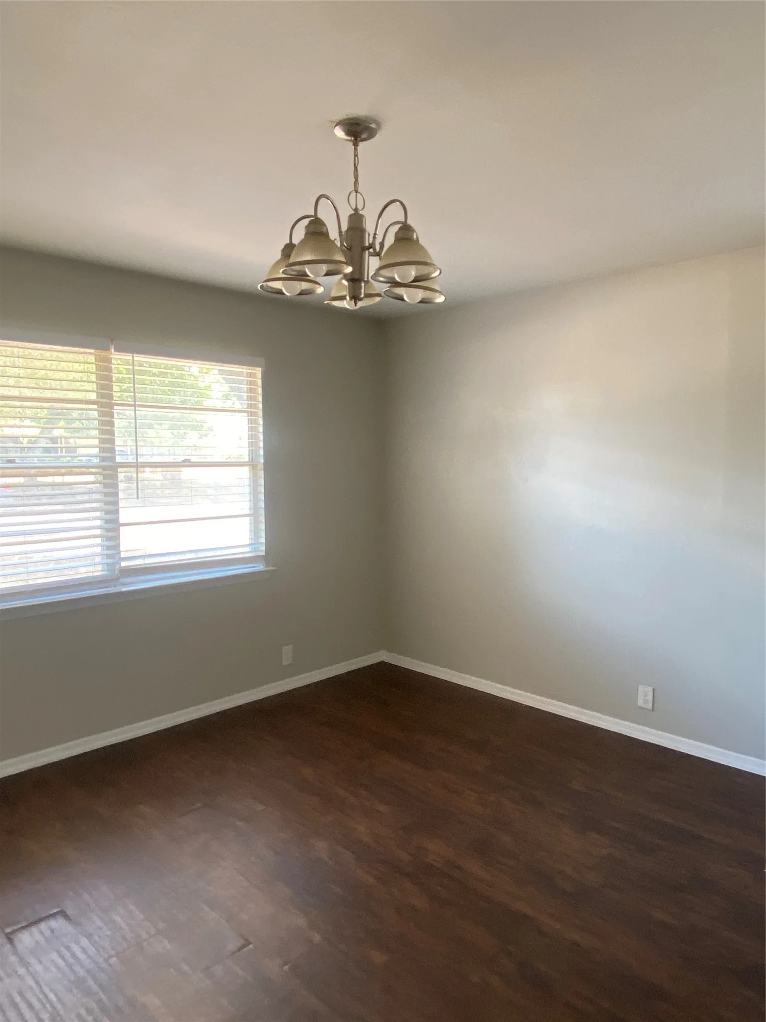 Single Family Residence For Rent in Dallas County , 417 Goldwood Drive, Dallas, Texas 75232, 3 Bedroom, 2 Bathroom, 1 Garage spaces, 1,154 Sqft, built in 1956, mls#21395434, Real Estate Agent in Dallas, Homes For Rent in Dallas county, Homes For Rent in Dallas, Realtor in Dallas Texas, Real Estate Brokerage Independent Realty Texas, Luminita Cordes Realtor