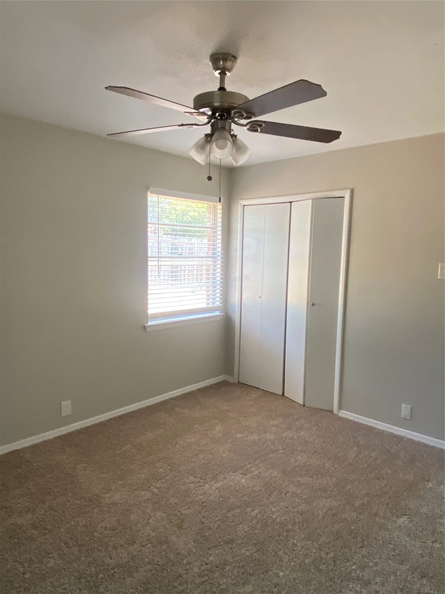 Single Family Residence For Rent in Dallas County , 417 Goldwood Drive, Dallas, Texas 75232, 3 Bedroom, 2 Bathroom, 1 Garage spaces, 1,154 Sqft, built in 1956, mls#21395434, Real Estate Agent in Dallas, Homes For Rent in Dallas county, Homes For Rent in Dallas, Realtor in Dallas Texas, Real Estate Brokerage Independent Realty Texas, Luminita Cordes Realtor
