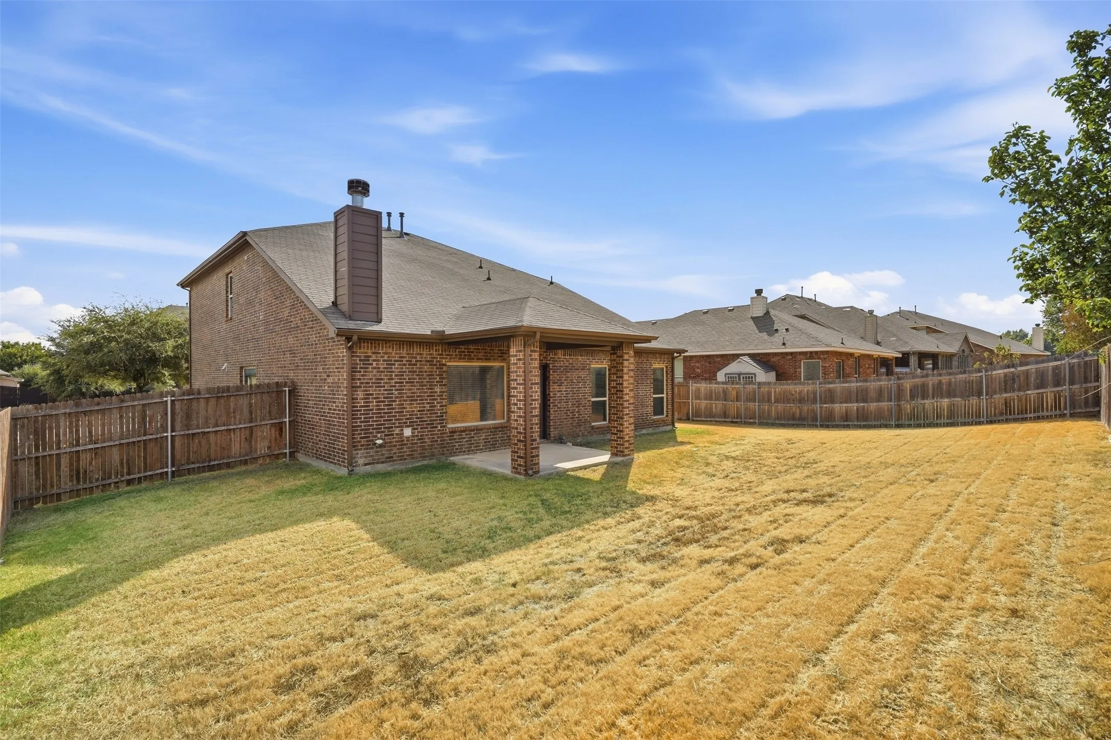 Single Family Residence For Rent in Tarrant County , 8 Mapleridge Drive, Edgecliff Village, Texas 76134, 4 Bedroom, 3 Bathroom, 2 Garage spaces, 2,905 Sqft, built in 2016, mls#21395404, Real Estate Agent in Edgecliff Village, Homes For Rent in Tarrant county, Homes For Rent in Edgecliff Village, Realtor in Edgecliff Village Texas, Real Estate Brokerage Independent Realty Texas, Luminita Cordes Realtor
