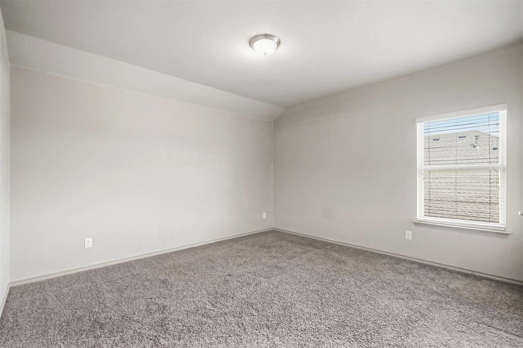Single Family Residence For Rent in Tarrant County , 8 Mapleridge Drive, Edgecliff Village, Texas 76134, 4 Bedroom, 3 Bathroom, 2 Garage spaces, 2,905 Sqft, built in 2016, mls#21395404, Real Estate Agent in Edgecliff Village, Homes For Rent in Tarrant county, Homes For Rent in Edgecliff Village, Realtor in Edgecliff Village Texas, Real Estate Brokerage Independent Realty Texas, Luminita Cordes Realtor