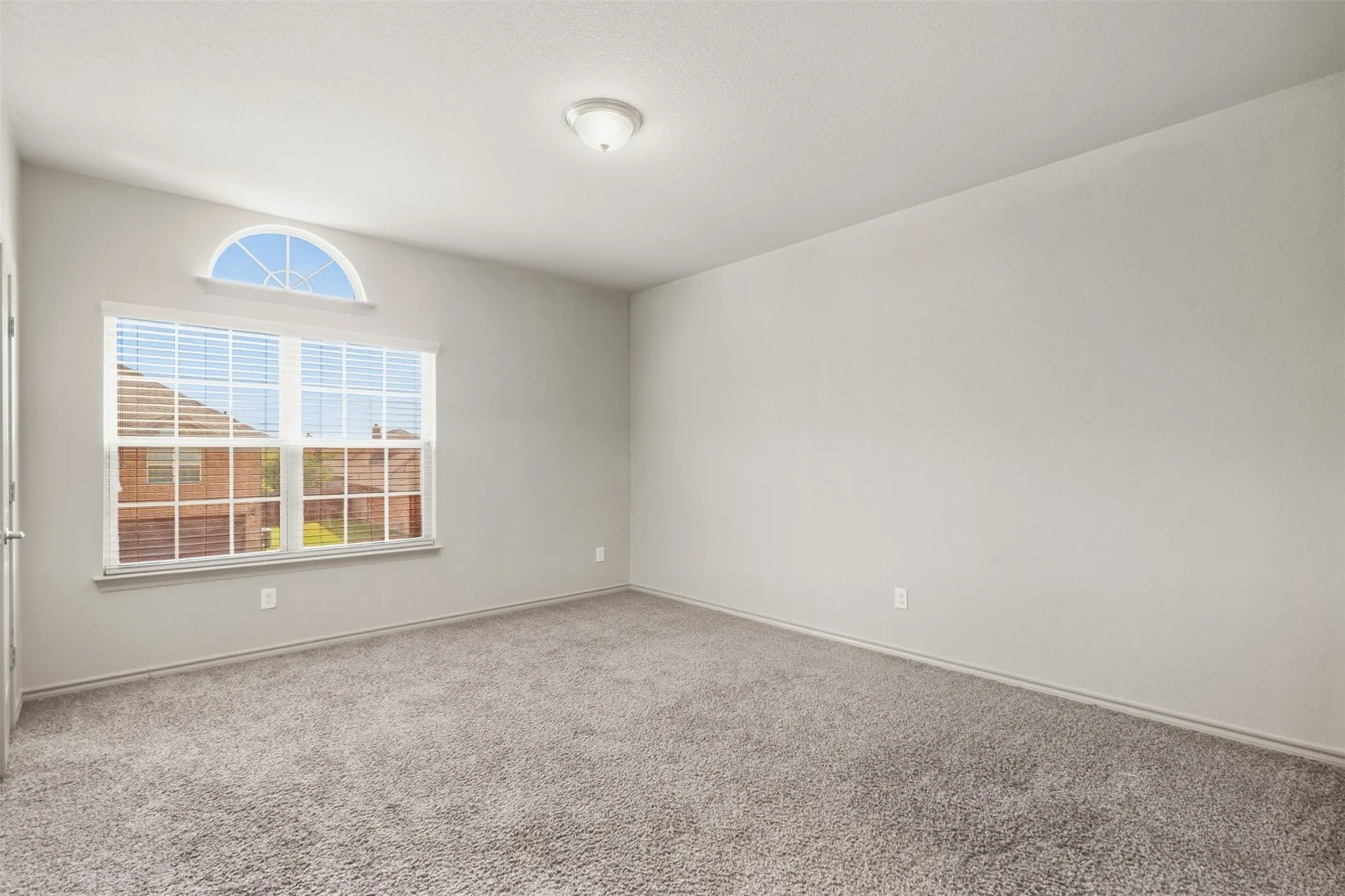 Single Family Residence For Rent in Tarrant County , 8 Mapleridge Drive, Edgecliff Village, Texas 76134, 4 Bedroom, 3 Bathroom, 2 Garage spaces, 2,905 Sqft, built in 2016, mls#21395404, Real Estate Agent in Edgecliff Village, Homes For Rent in Tarrant county, Homes For Rent in Edgecliff Village, Realtor in Edgecliff Village Texas, Real Estate Brokerage Independent Realty Texas, Luminita Cordes Realtor
