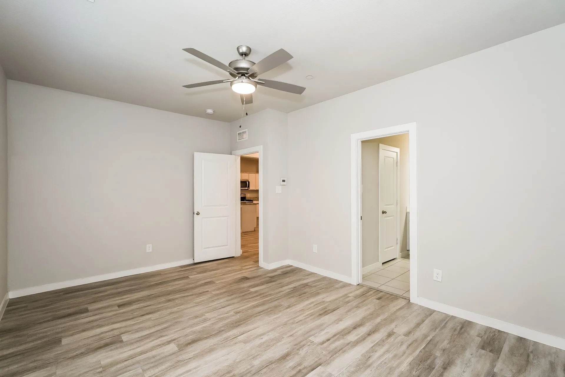 Single Family Residence For Rent in Denton County , 615 Sophia Way, Lewisville, Texas 75057, 4 Bedroom, 3 Bathroom, 2 Garage spaces, 2,056 Sqft, built in 2022, mls#21395439, Real Estate Agent in Lewisville, Homes For Rent in Denton county, Homes For Rent in Lewisville, Realtor in Lewisville Texas, Real Estate Brokerage Independent Realty Texas, Luminita Cordes Realtor
