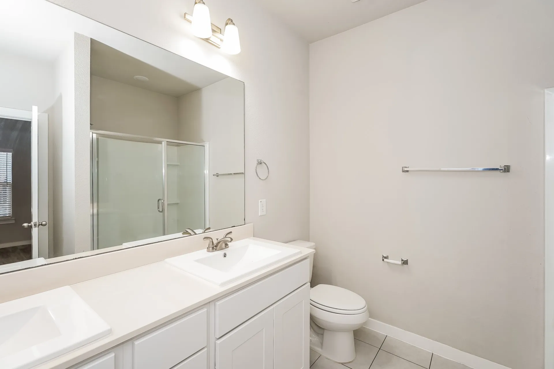 Single Family Residence For Rent in Denton County , 615 Sophia Way, Lewisville, Texas 75057, 4 Bedroom, 3 Bathroom, 2 Garage spaces, 2,056 Sqft, built in 2022, mls#21395439, Real Estate Agent in Lewisville, Homes For Rent in Denton county, Homes For Rent in Lewisville, Realtor in Lewisville Texas, Real Estate Brokerage Independent Realty Texas, Luminita Cordes Realtor
