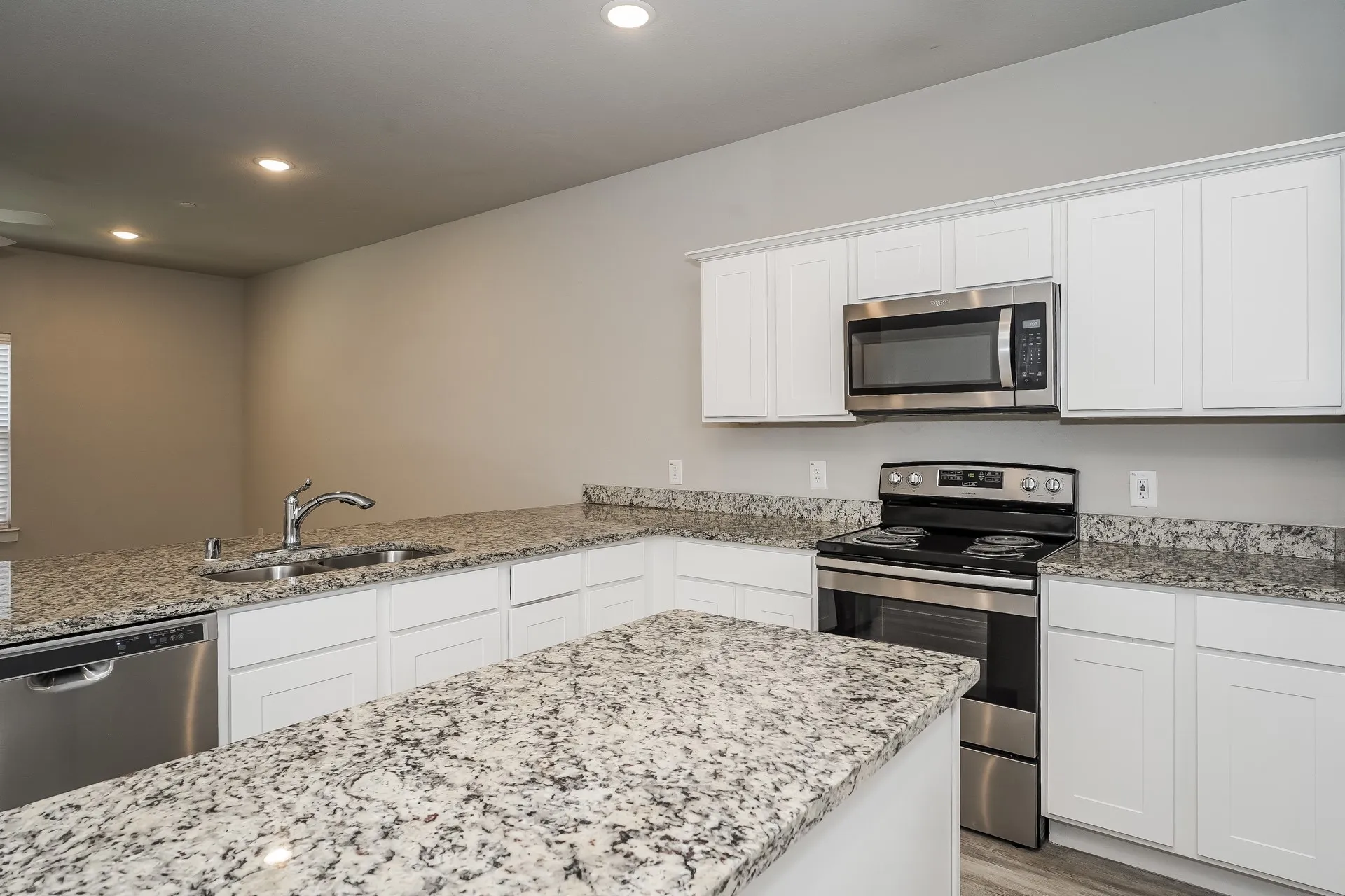 Single Family Residence For Rent in Denton County , 615 Sophia Way, Lewisville, Texas 75057, 4 Bedroom, 3 Bathroom, 2 Garage spaces, 2,056 Sqft, built in 2022, mls#21395439, Real Estate Agent in Lewisville, Homes For Rent in Denton county, Homes For Rent in Lewisville, Realtor in Lewisville Texas, Real Estate Brokerage Independent Realty Texas, Luminita Cordes Realtor