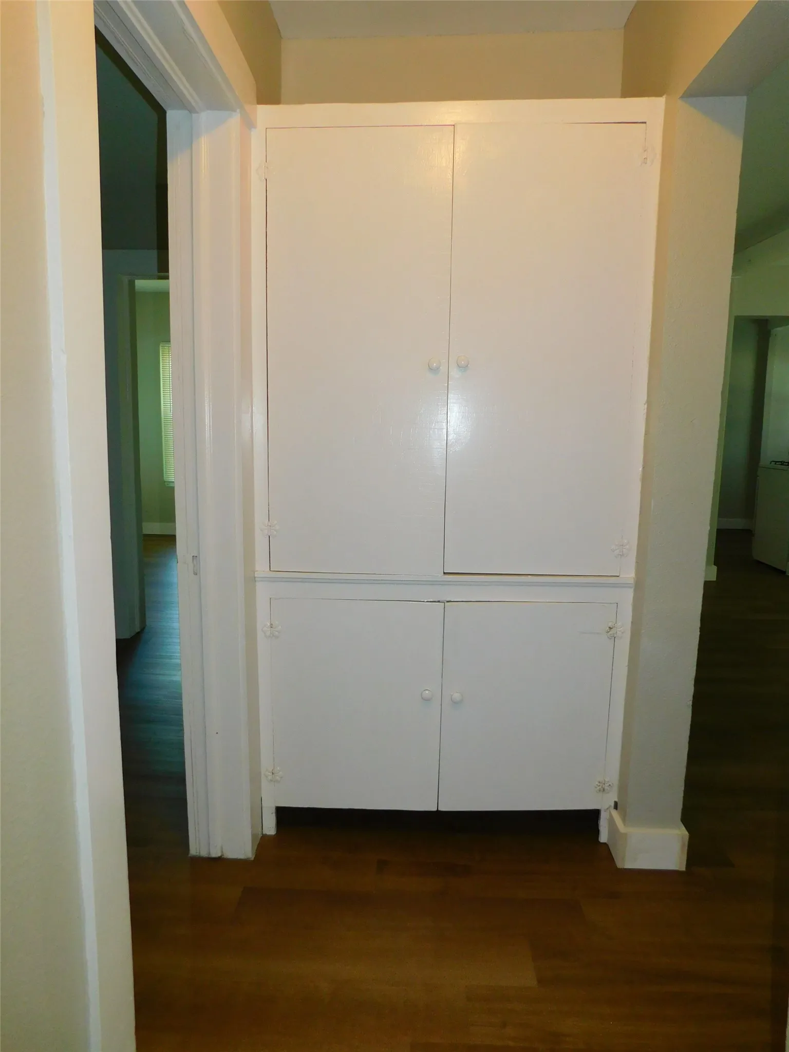 Single Family Residence For Rent in Denton County , 315 W Congress Street, Denton, Texas 76201, 3 Bedroom, 2 Bathroom, Garage spaces, 1,478 Sqft, built in 1963, mls#21395367, Real Estate Agent in Denton, Homes For Rent in Denton county, Homes For Rent in Denton, Realtor in Denton Texas, Real Estate Brokerage Independent Realty Texas, Luminita Cordes Realtor