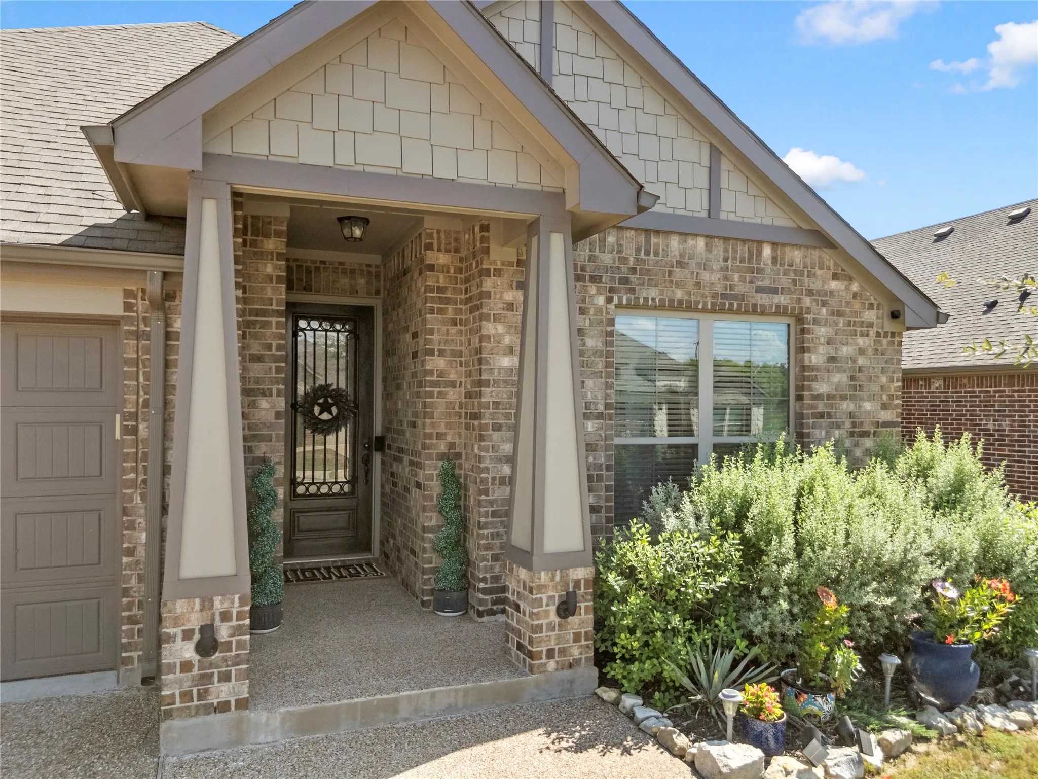 Single Family Residence For Sale in Mc Lennan County , 3140 Paint Horse, Robinson, Texas 76706, 3 Bedroom, 2 Bathroom, 2 Garage spaces, 1,710 Sqft, built in 2021, mls#21395147, Real Estate Agent in Robinson, Homes For Sale in Mc Lennan county, Homes For Sale in Robinson, Realtor in Robinson Texas, Real Estate Brokerage Independent Realty Texas, Luminita Cordes Realtor