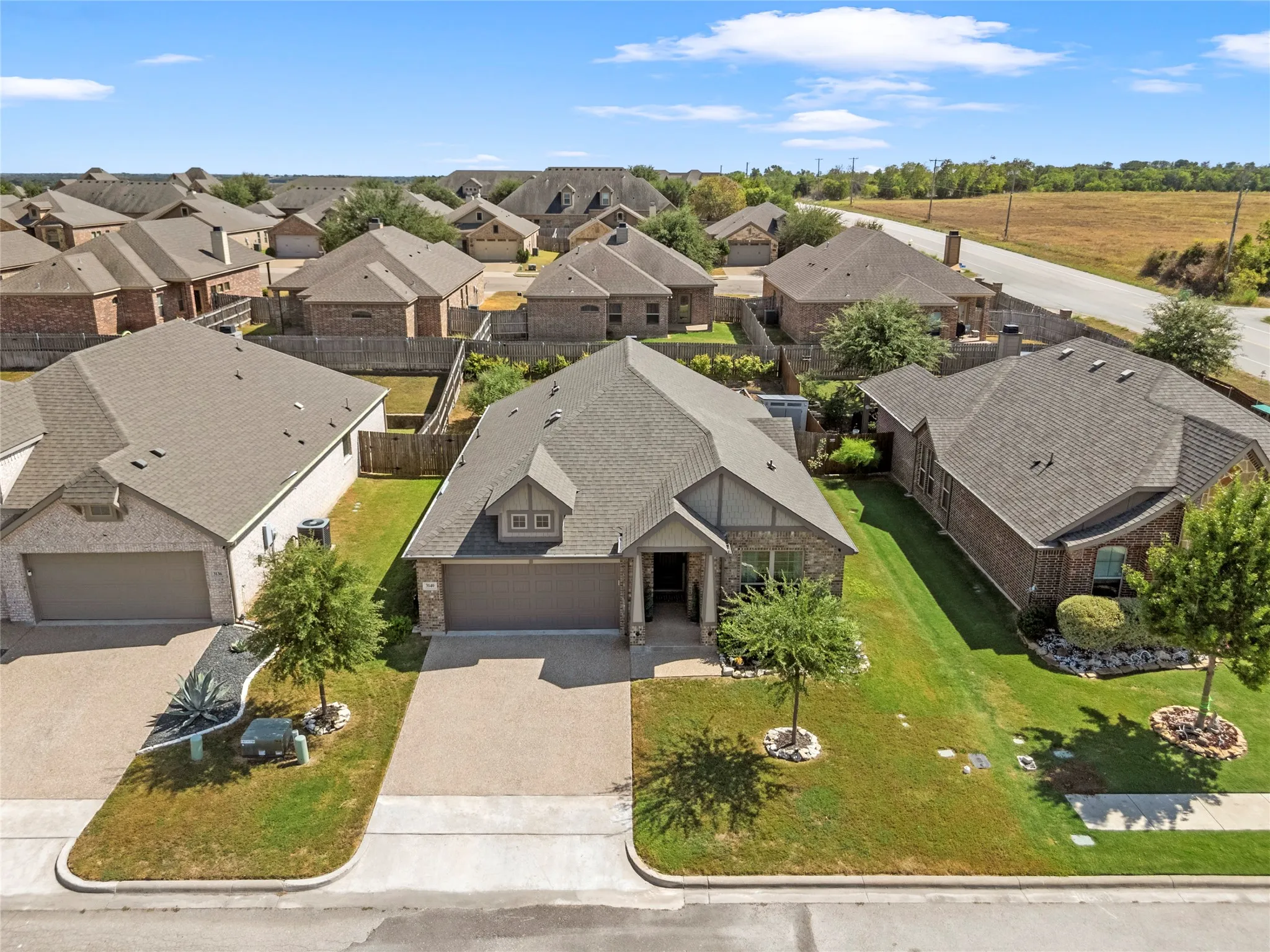 Single Family Residence For Sale in Mc Lennan County , 3140 Paint Horse, Robinson, Texas 76706, 3 Bedroom, 2 Bathroom, 2 Garage spaces, 1,710 Sqft, built in 2021, mls#21395147, Real Estate Agent in Robinson, Homes For Sale in Mc Lennan county, Homes For Sale in Robinson, Realtor in Robinson Texas, Real Estate Brokerage Independent Realty Texas, Luminita Cordes Realtor