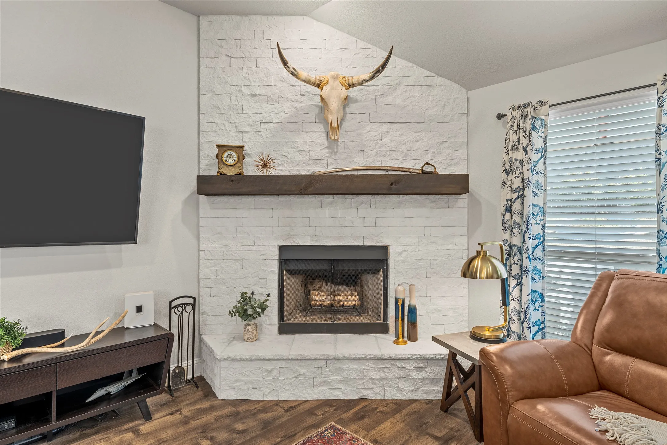 Single Family Residence For Sale in Mc Lennan County , 3140 Paint Horse, Robinson, Texas 76706, 3 Bedroom, 2 Bathroom, 2 Garage spaces, 1,710 Sqft, built in 2021, mls#21395147, Real Estate Agent in Robinson, Homes For Sale in Mc Lennan county, Homes For Sale in Robinson, Realtor in Robinson Texas, Real Estate Brokerage Independent Realty Texas, Luminita Cordes Realtor