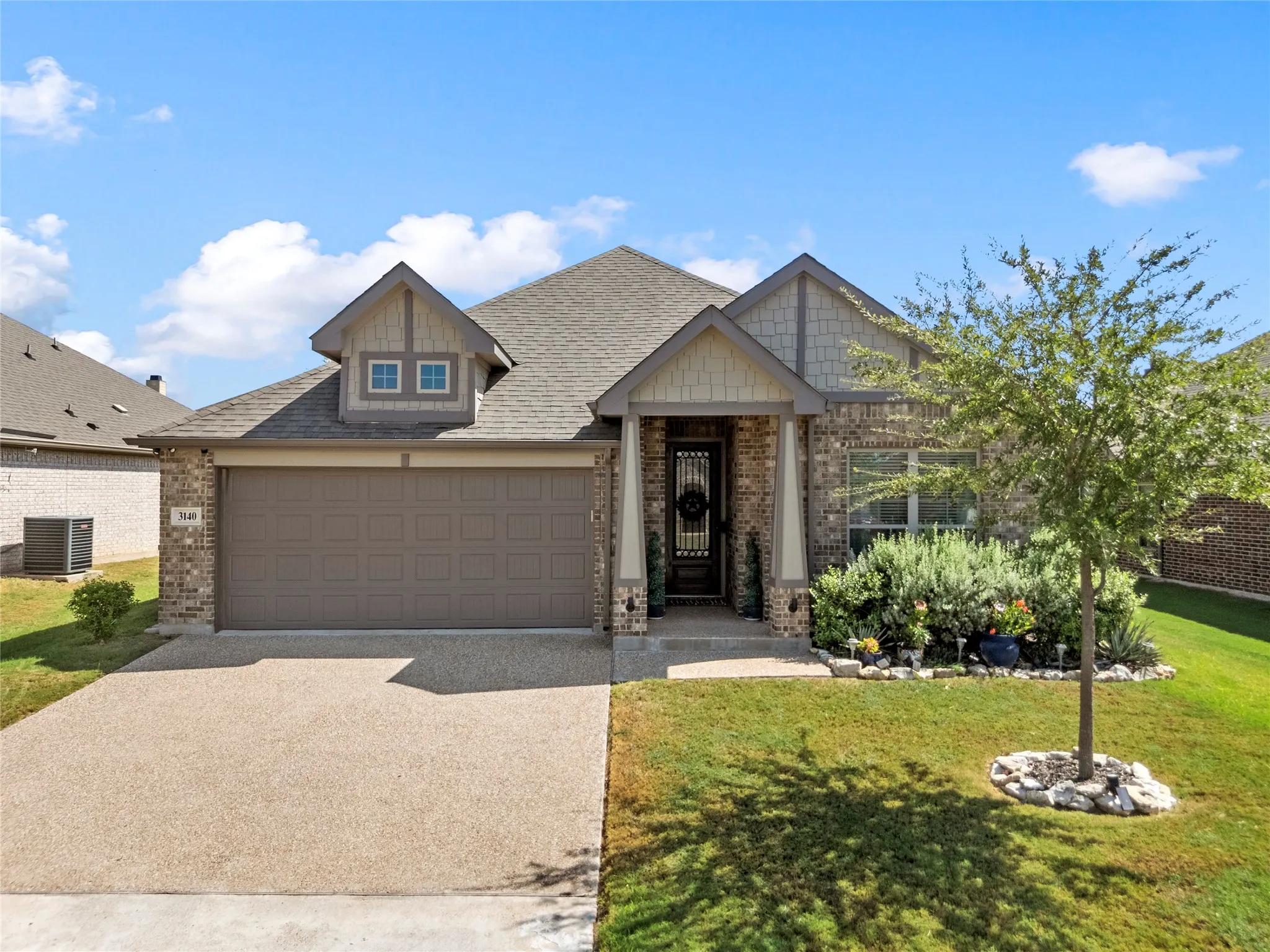 Single Family Residence For Sale in Mc Lennan County , 3140 Paint Horse, Robinson, Texas 76706, 3 Bedroom, 2 Bathroom, 2 Garage spaces, 1,710 Sqft, built in 2021, mls#21395147, Real Estate Agent in Robinson, Homes For Sale in Mc Lennan county, Homes For Sale in Robinson, Realtor in Robinson Texas, Real Estate Brokerage Independent Realty Texas, Luminita Cordes Realtor