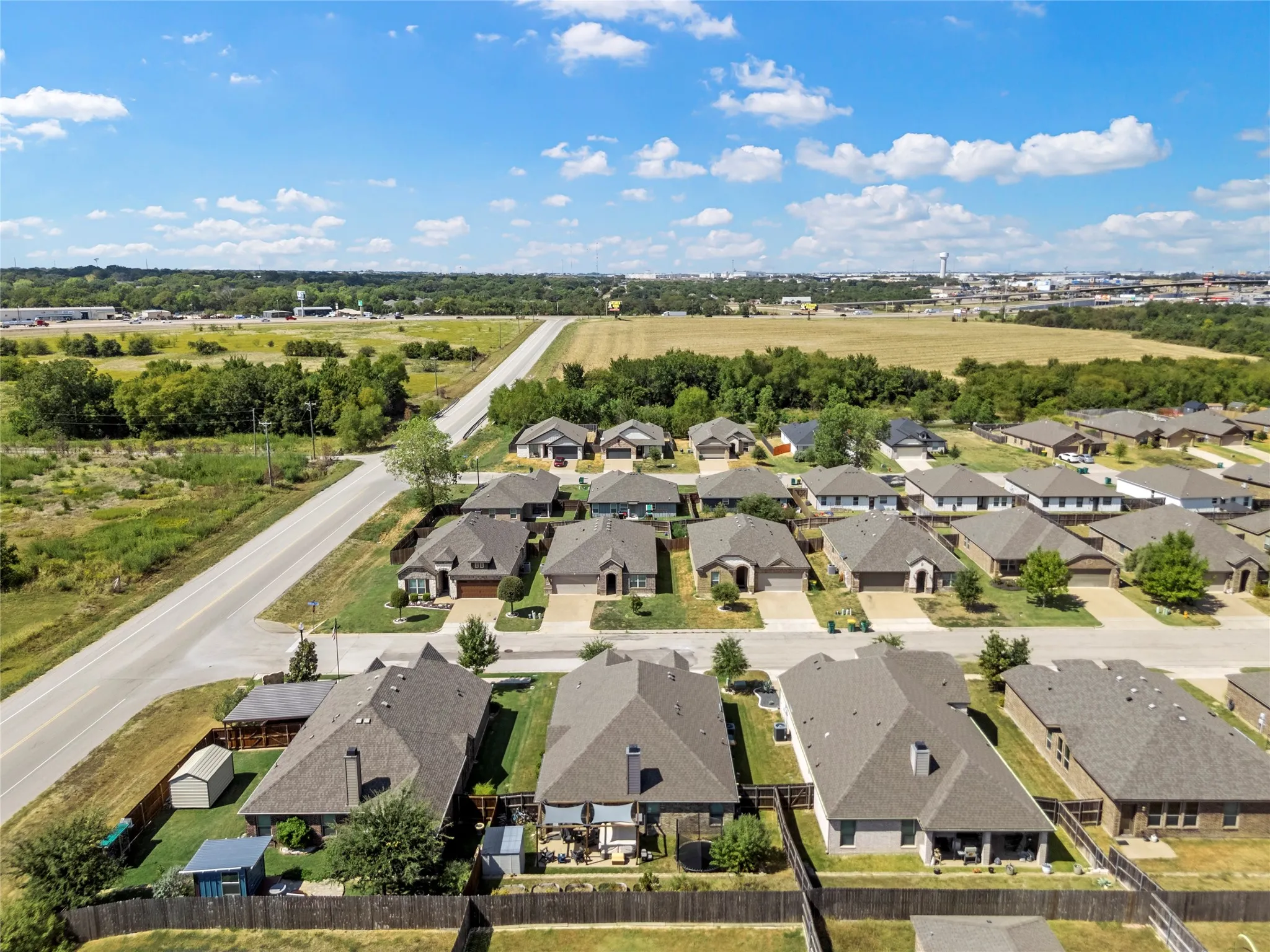 Single Family Residence For Sale in Mc Lennan County , 3140 Paint Horse, Robinson, Texas 76706, 3 Bedroom, 2 Bathroom, 2 Garage spaces, 1,710 Sqft, built in 2021, mls#21395147, Real Estate Agent in Robinson, Homes For Sale in Mc Lennan county, Homes For Sale in Robinson, Realtor in Robinson Texas, Real Estate Brokerage Independent Realty Texas, Luminita Cordes Realtor