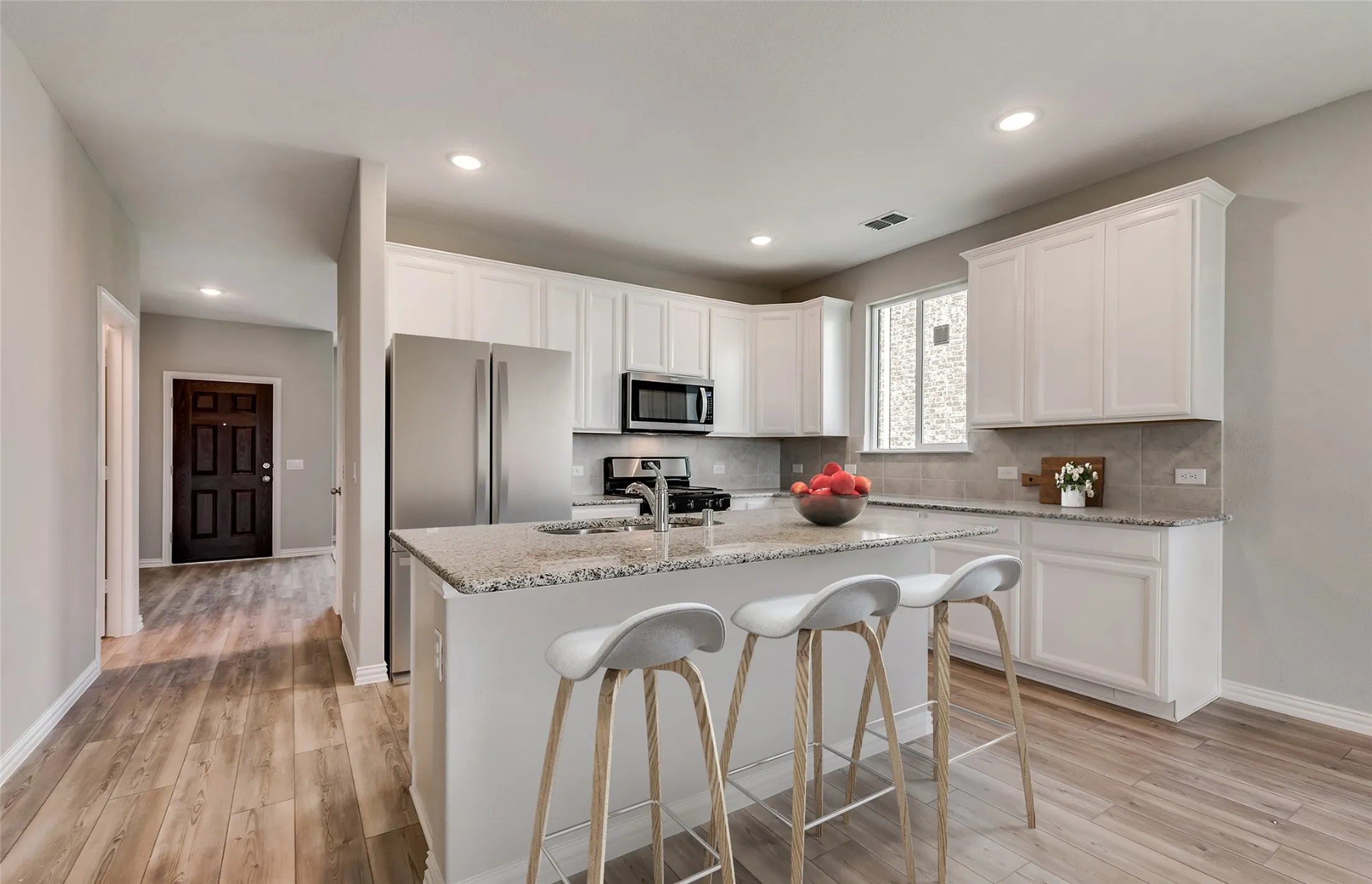 *Virtual Representation - Spacious kitchen with eat-in bartop island