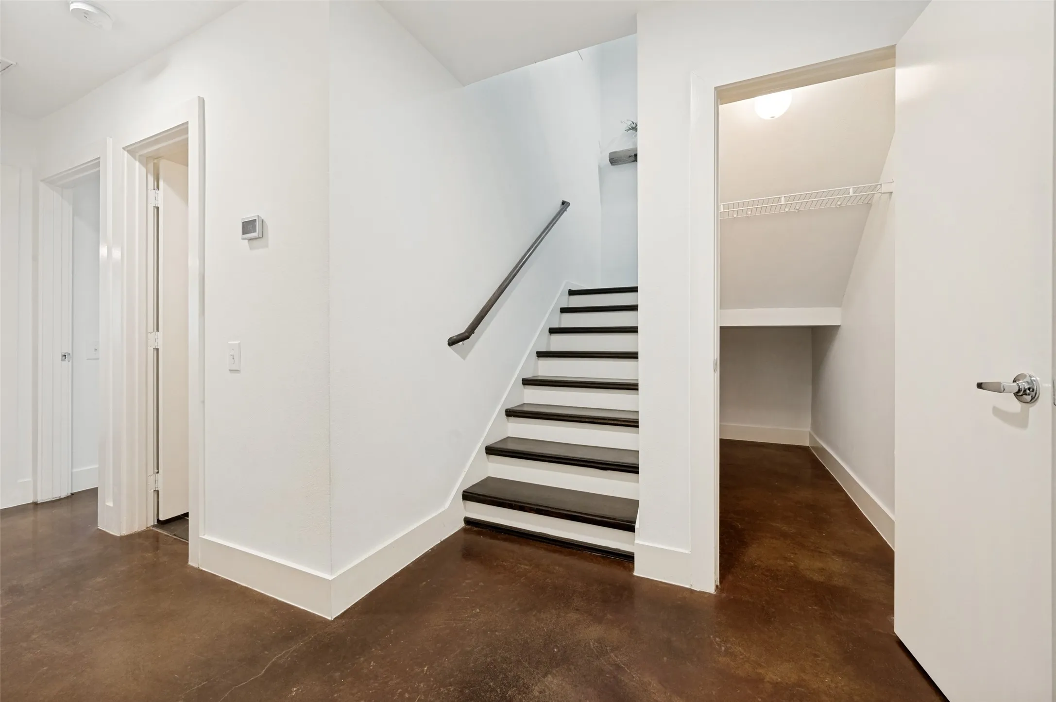 Townhouse For Rent in Dallas County , 3828 San Jacinto, Dallas, Texas 75182, 2 Bedroom, 2 Bathroom, 2 Garage spaces, 1,780 Sqft, built in 2003, mls#21395380, Real Estate Agent in Dallas, Homes For Rent in Dallas county, Homes For Rent in Dallas, Realtor in Dallas Texas, Real Estate Brokerage Independent Realty Texas, Luminita Cordes Realtor
