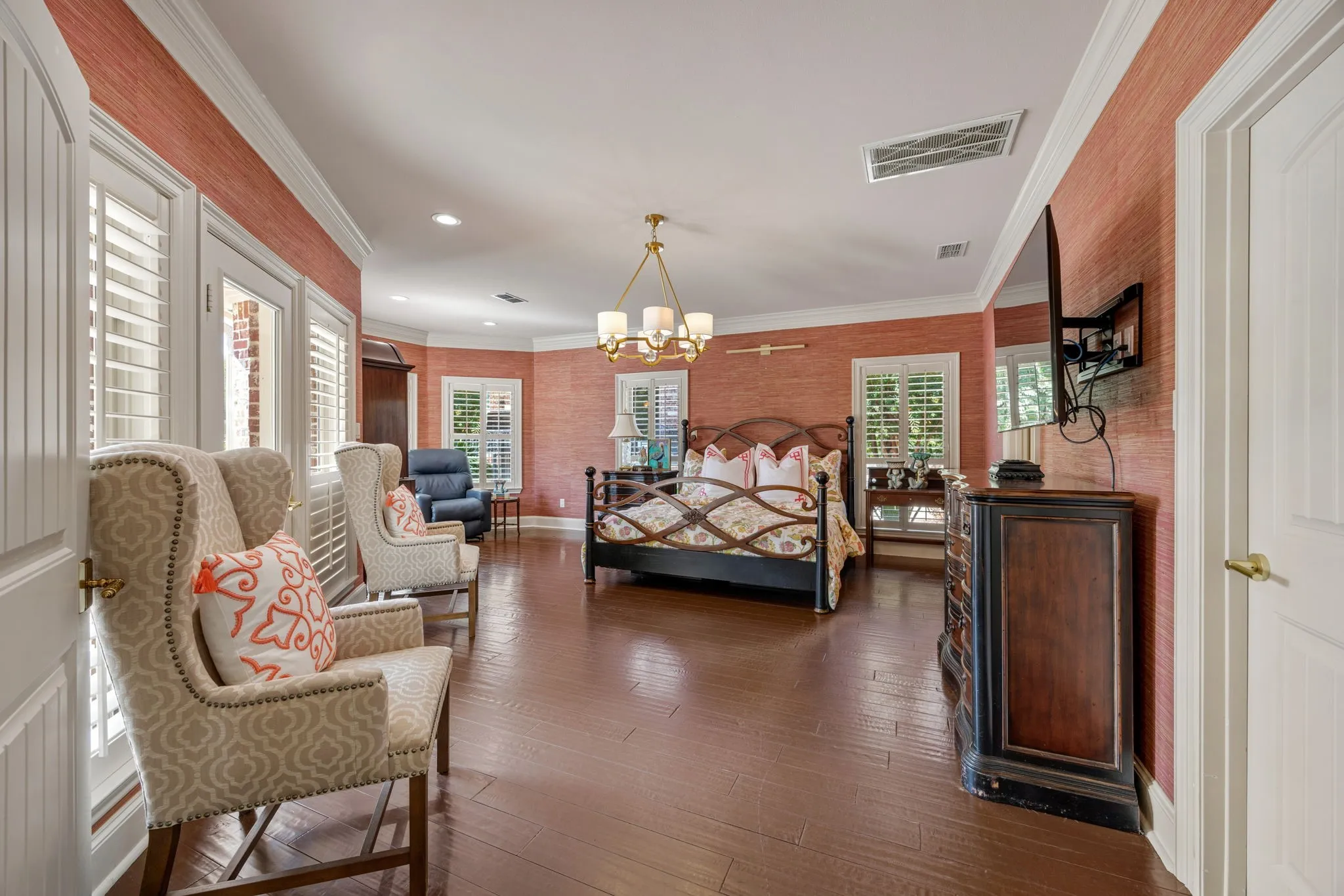 Single Family Residence For Sale in Cherokee County , 1125 County Road 1401, Jacksonville, Texas 75766, 3 Bedroom, 4 Bathroom, 2 Garage spaces, 3,189 Sqft, built in 2007, mls#21394884, Real Estate Agent in Jacksonville, Homes For Sale in Cherokee county, Homes For Sale in Jacksonville, Realtor in Jacksonville Texas, Real Estate Brokerage Independent Realty Texas, Luminita Cordes Realtor