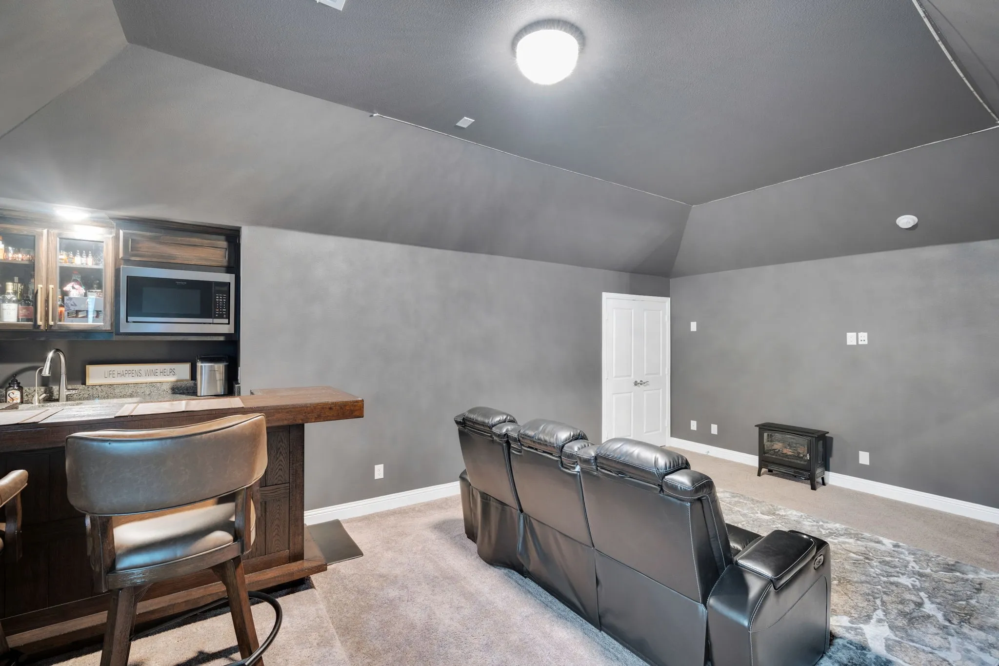 Single Family Residence For Rent in Ellis County , 1767 Shumard Street, Waxahachie, Texas 75165, 5 Bedroom, 5 Bathroom, 2 Garage spaces, 4,498 Sqft, built in 2022, mls#21330385, Real Estate Agent in Waxahachie, Homes For Rent in Ellis county, Homes For Rent in Waxahachie, Realtor in Waxahachie Texas, Real Estate Brokerage Independent Realty Texas, Luminita Cordes Realtor