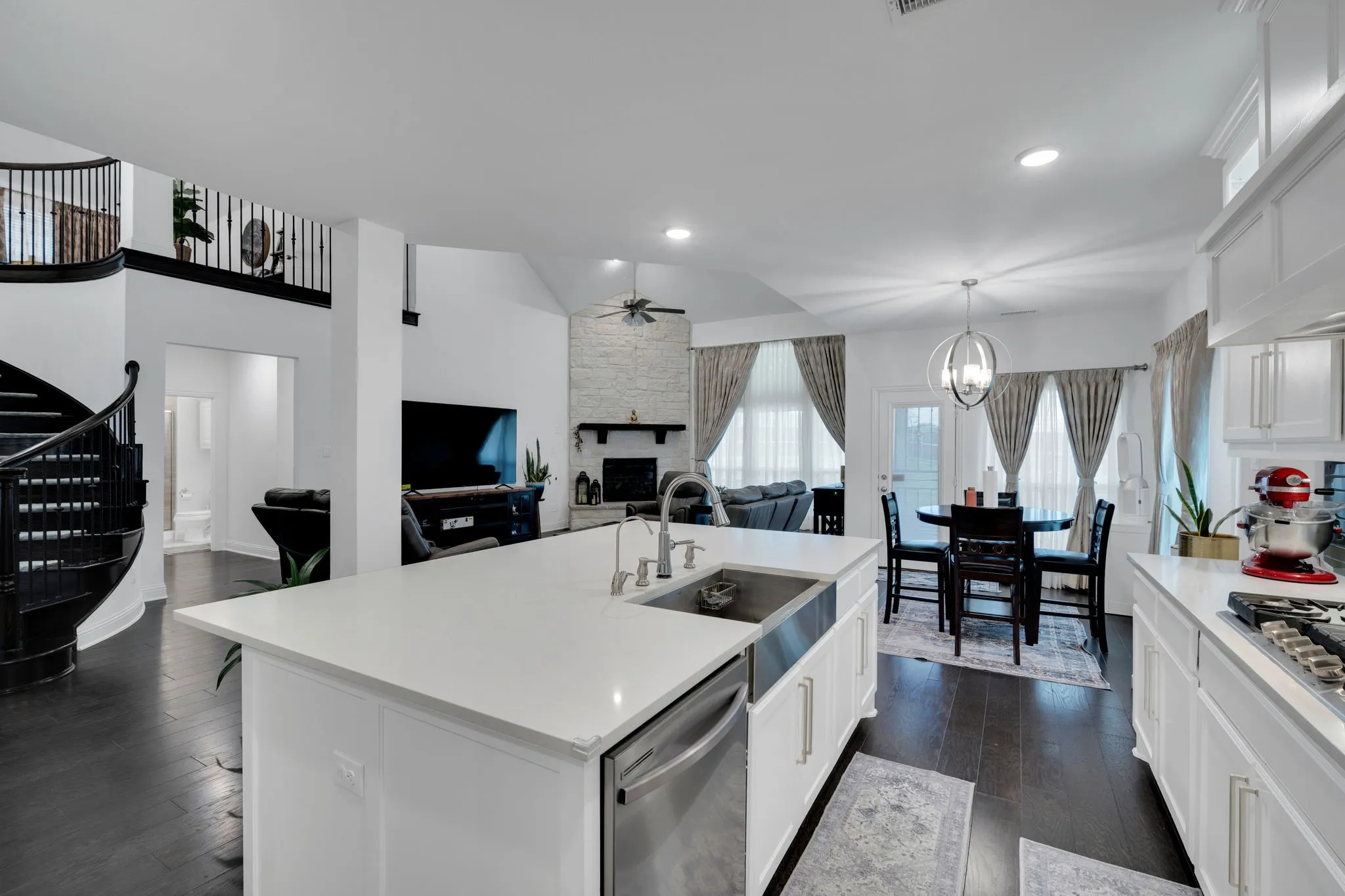 Single Family Residence For Rent in Ellis County , 1767 Shumard Street, Waxahachie, Texas 75165, 5 Bedroom, 5 Bathroom, 2 Garage spaces, 4,498 Sqft, built in 2022, mls#21330385, Real Estate Agent in Waxahachie, Homes For Rent in Ellis county, Homes For Rent in Waxahachie, Realtor in Waxahachie Texas, Real Estate Brokerage Independent Realty Texas, Luminita Cordes Realtor