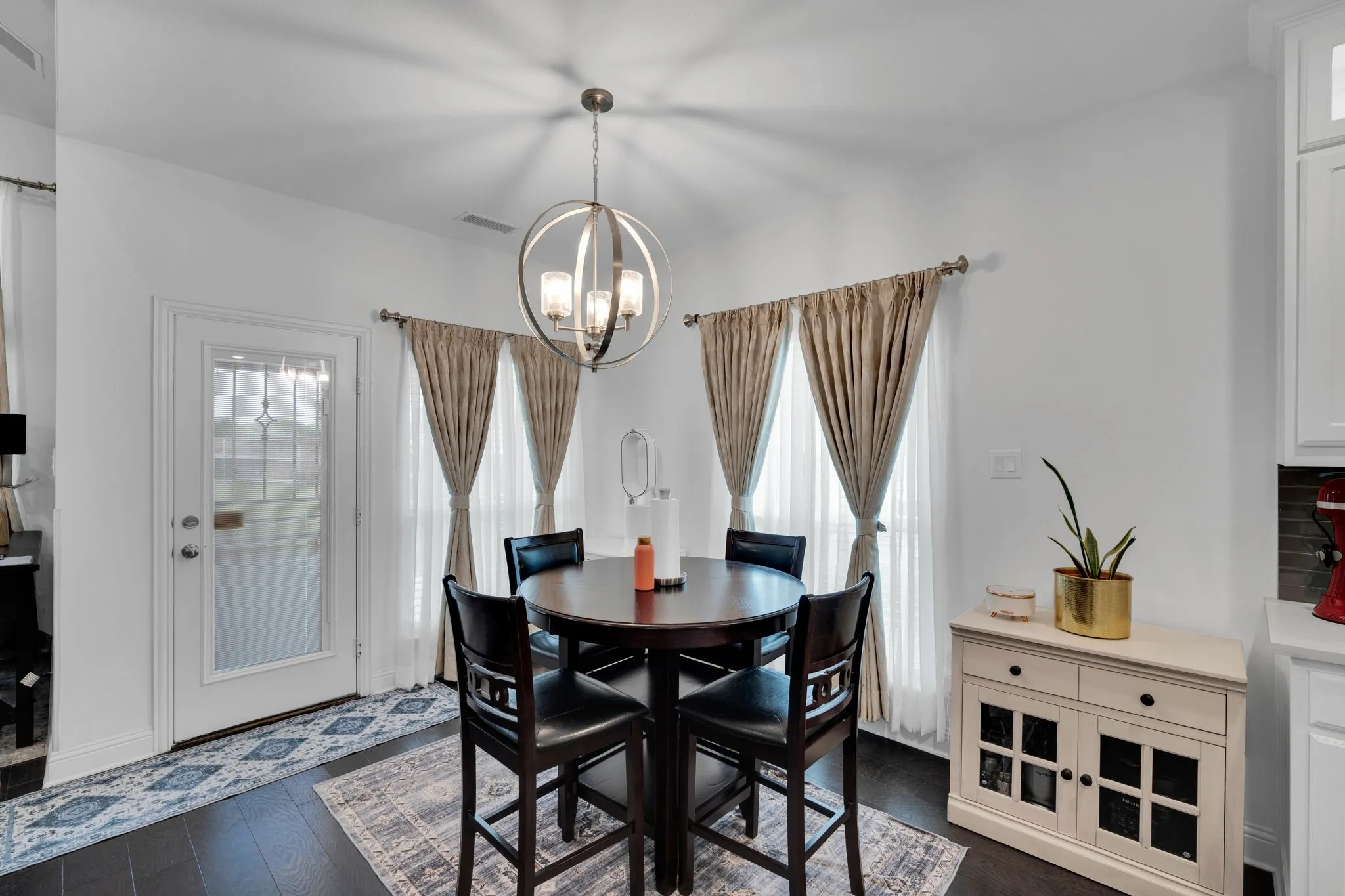 Single Family Residence For Rent in Ellis County , 1767 Shumard Street, Waxahachie, Texas 75165, 5 Bedroom, 5 Bathroom, 2 Garage spaces, 4,498 Sqft, built in 2022, mls#21330385, Real Estate Agent in Waxahachie, Homes For Rent in Ellis county, Homes For Rent in Waxahachie, Realtor in Waxahachie Texas, Real Estate Brokerage Independent Realty Texas, Luminita Cordes Realtor