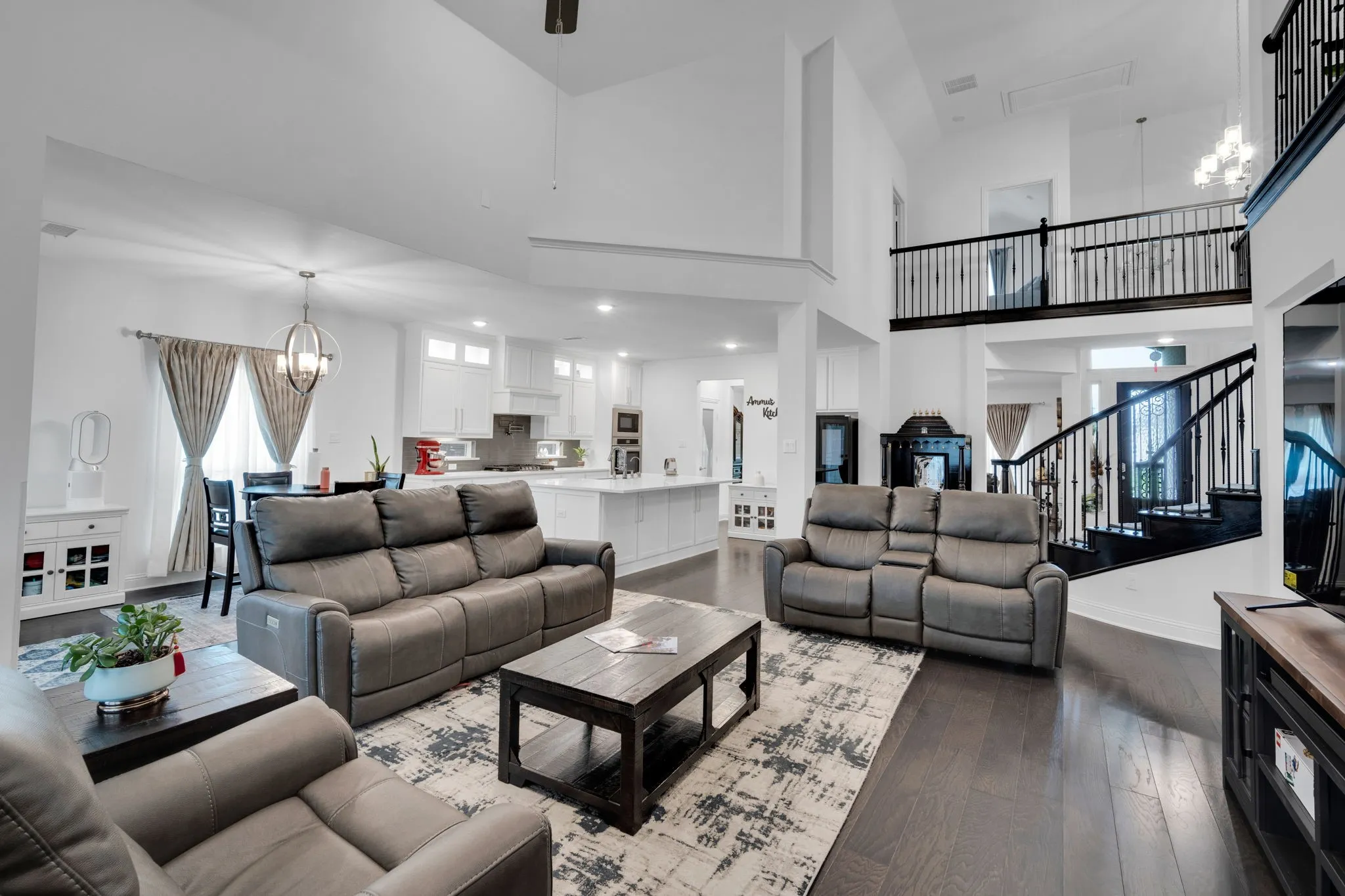 Single Family Residence For Rent in Ellis County , 1767 Shumard Street, Waxahachie, Texas 75165, 5 Bedroom, 5 Bathroom, 2 Garage spaces, 4,498 Sqft, built in 2022, mls#21330385, Real Estate Agent in Waxahachie, Homes For Rent in Ellis county, Homes For Rent in Waxahachie, Realtor in Waxahachie Texas, Real Estate Brokerage Independent Realty Texas, Luminita Cordes Realtor