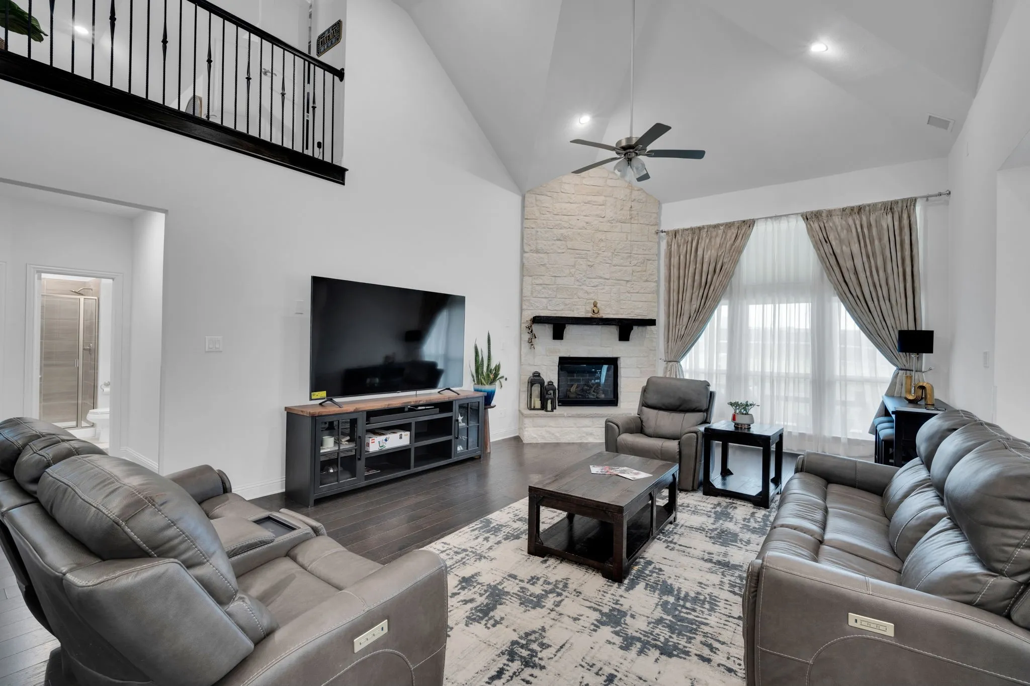 Single Family Residence For Rent in Ellis County , 1767 Shumard Street, Waxahachie, Texas 75165, 5 Bedroom, 5 Bathroom, 2 Garage spaces, 4,498 Sqft, built in 2022, mls#21330385, Real Estate Agent in Waxahachie, Homes For Rent in Ellis county, Homes For Rent in Waxahachie, Realtor in Waxahachie Texas, Real Estate Brokerage Independent Realty Texas, Luminita Cordes Realtor