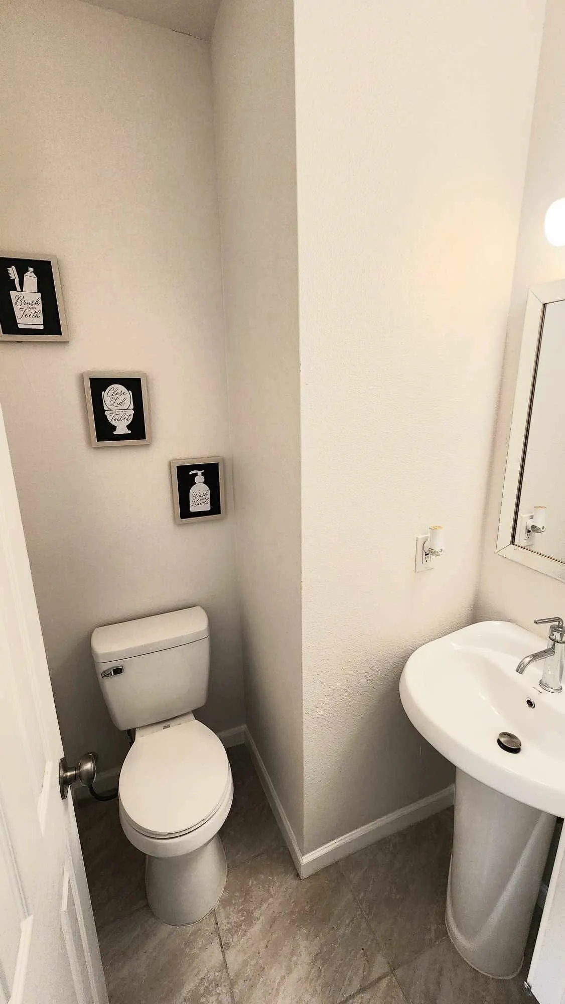 Single Family Residence For Rent in Tarrant County , 2000 May Street, Fort Worth, Texas 76110, 4 Bedroom, 3 Bathroom, Garage spaces, 1,666 Sqft, built in 1927, mls#21395468, Real Estate Agent in Fort Worth, Homes For Rent in Tarrant county, Homes For Rent in Fort Worth, Realtor in Fort Worth Texas, Real Estate Brokerage Independent Realty Texas, Luminita Cordes Realtor