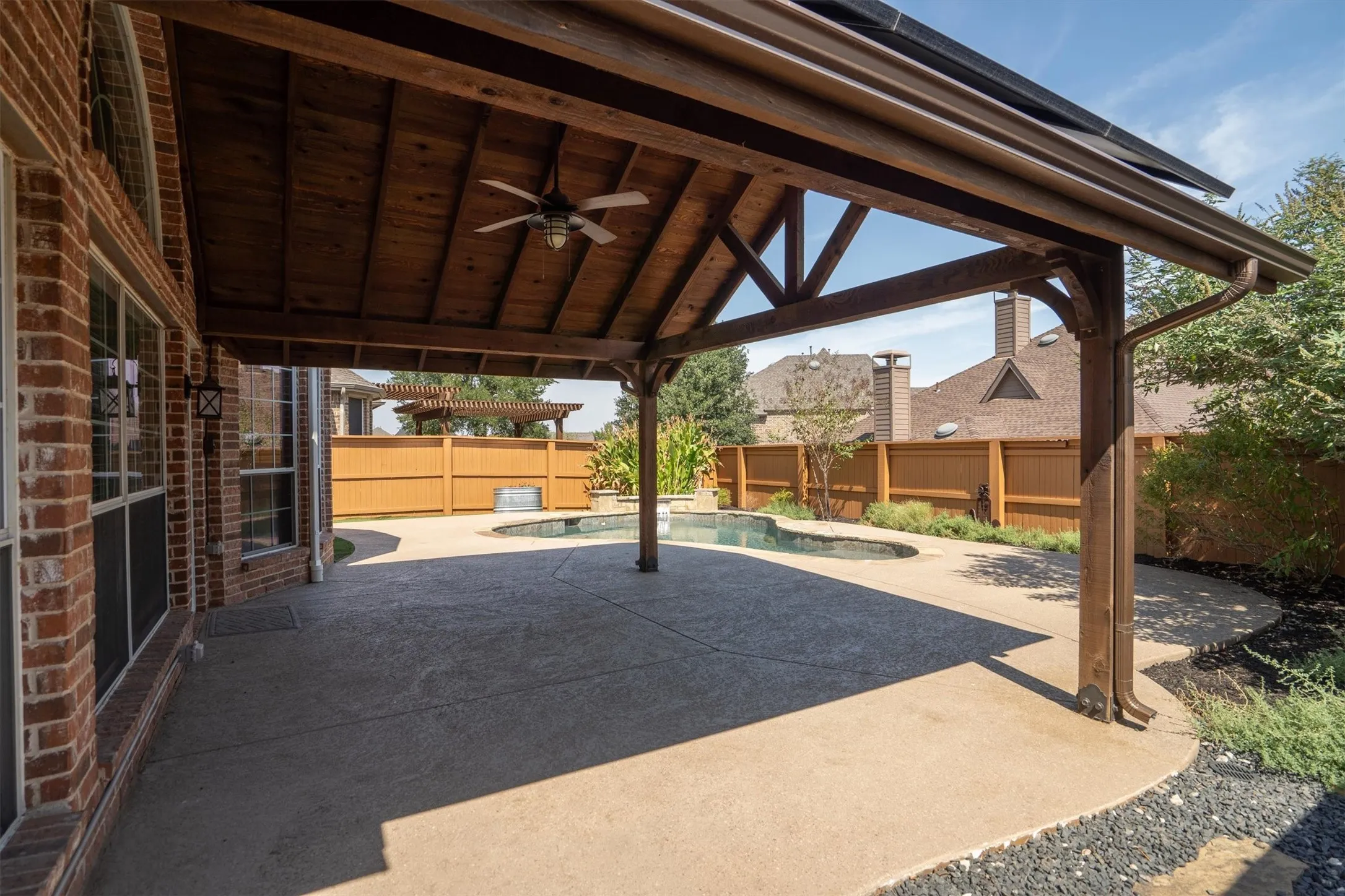 Single Family Residence For Sale in Denton County , 8748 Dayton Drive, Lantana, Texas 76226, 4 Bedroom, 3 Bathroom, 2 Garage spaces, 2,822 Sqft, built in 2005, mls#21392006, Real Estate Agent in Lantana, Homes For Sale in Denton county, Homes For Sale in Lantana, Realtor in Lantana Texas, Real Estate Brokerage Independent Realty Texas, Luminita Cordes Realtor
