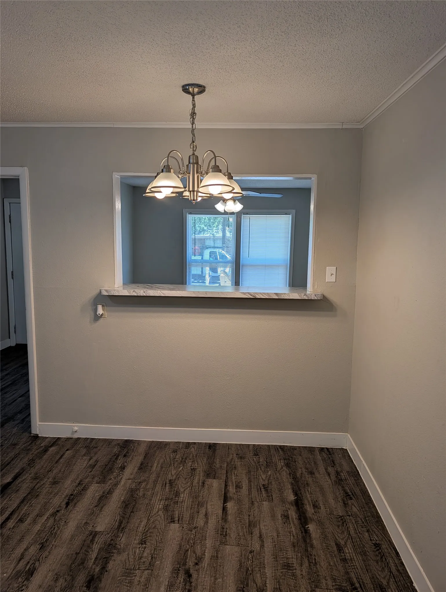 Single Family Residence For Rent in Johnson County , 1007 N Walnut Street, Cleburne, Texas 76033, 3 Bedroom, 2 Bathroom, Garage spaces, 868 Sqft, built in 1950, mls#21395475, Real Estate Agent in Cleburne, Homes For Rent in Johnson county, Homes For Rent in Cleburne, Realtor in Cleburne Texas, Real Estate Brokerage Independent Realty Texas, Luminita Cordes Realtor