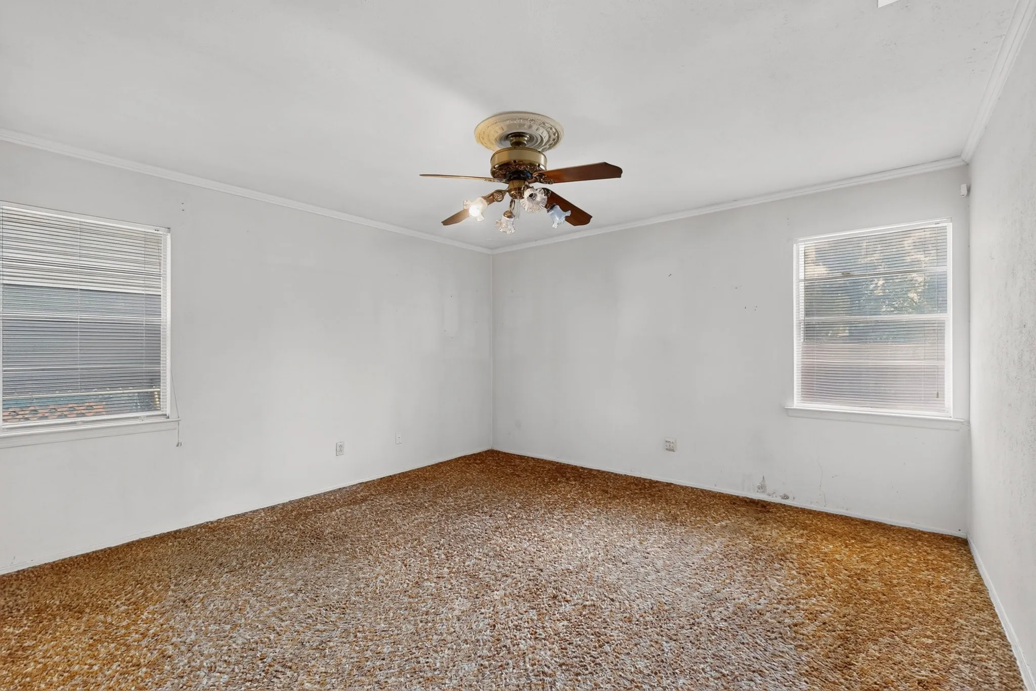 Single Family Residence For Sale in Dallas County , 4638 Colgate Lane, Garland, Texas 75042, 3 Bedroom, 2 Bathroom, 2 Garage spaces, 1,257 Sqft, built in 1964, mls#21394947, Real Estate Agent in Garland, Homes For Sale in Dallas county, Homes For Sale in Garland, Realtor in Garland Texas, Real Estate Brokerage Independent Realty Texas, Luminita Cordes Realtor