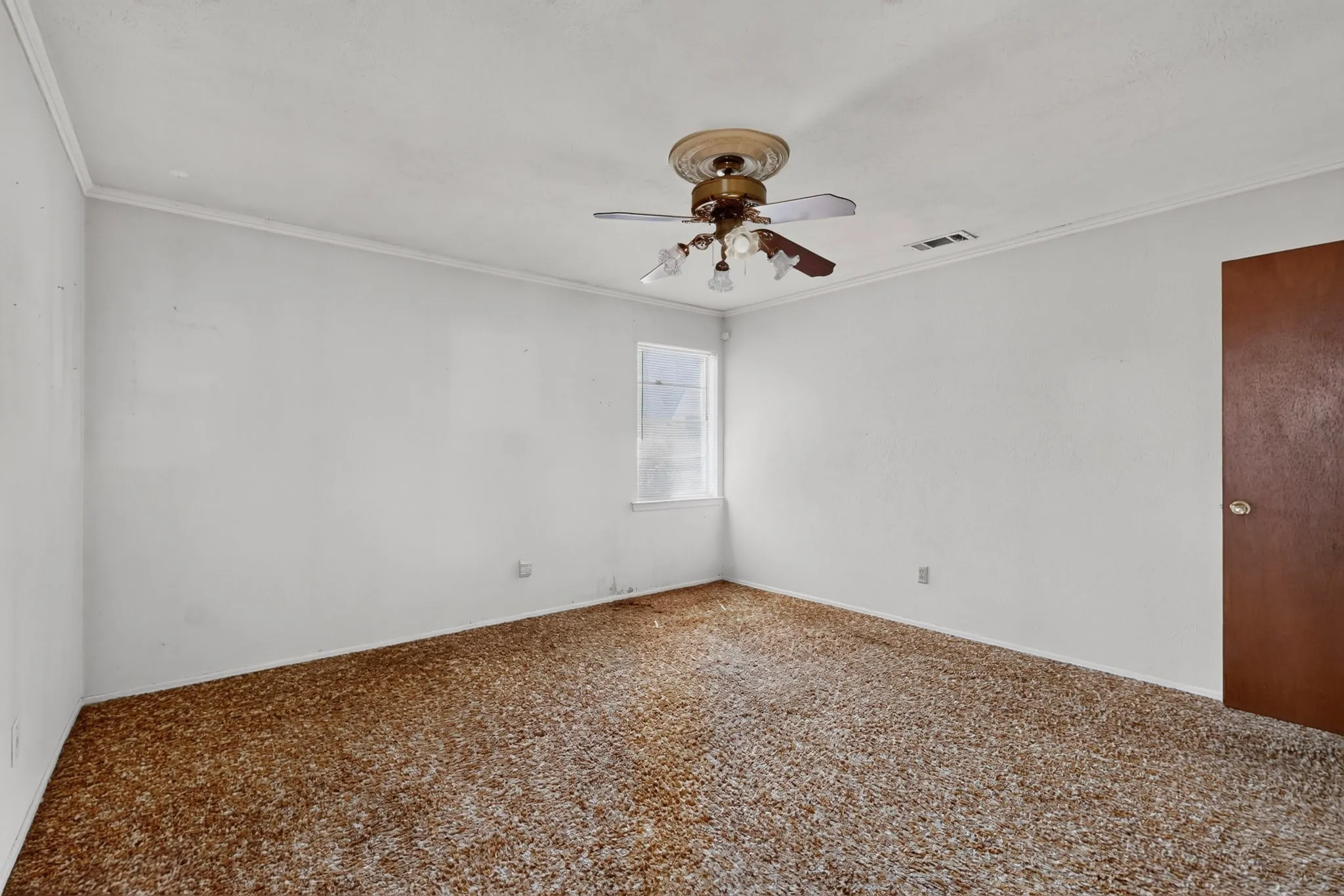 Single Family Residence For Sale in Dallas County , 4638 Colgate Lane, Garland, Texas 75042, 3 Bedroom, 2 Bathroom, 2 Garage spaces, 1,257 Sqft, built in 1964, mls#21394947, Real Estate Agent in Garland, Homes For Sale in Dallas county, Homes For Sale in Garland, Realtor in Garland Texas, Real Estate Brokerage Independent Realty Texas, Luminita Cordes Realtor