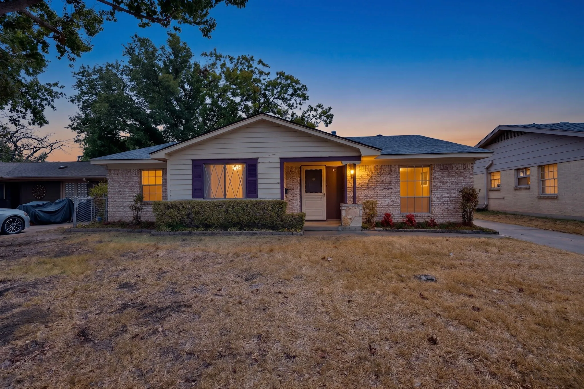 Single Family Residence For Sale in Dallas County , 4638 Colgate Lane, Garland, Texas 75042, 3 Bedroom, 2 Bathroom, 2 Garage spaces, 1,257 Sqft, built in 1964, mls#21394947, Real Estate Agent in Garland, Homes For Sale in Dallas county, Homes For Sale in Garland, Realtor in Garland Texas, Real Estate Brokerage Independent Realty Texas, Luminita Cordes Realtor