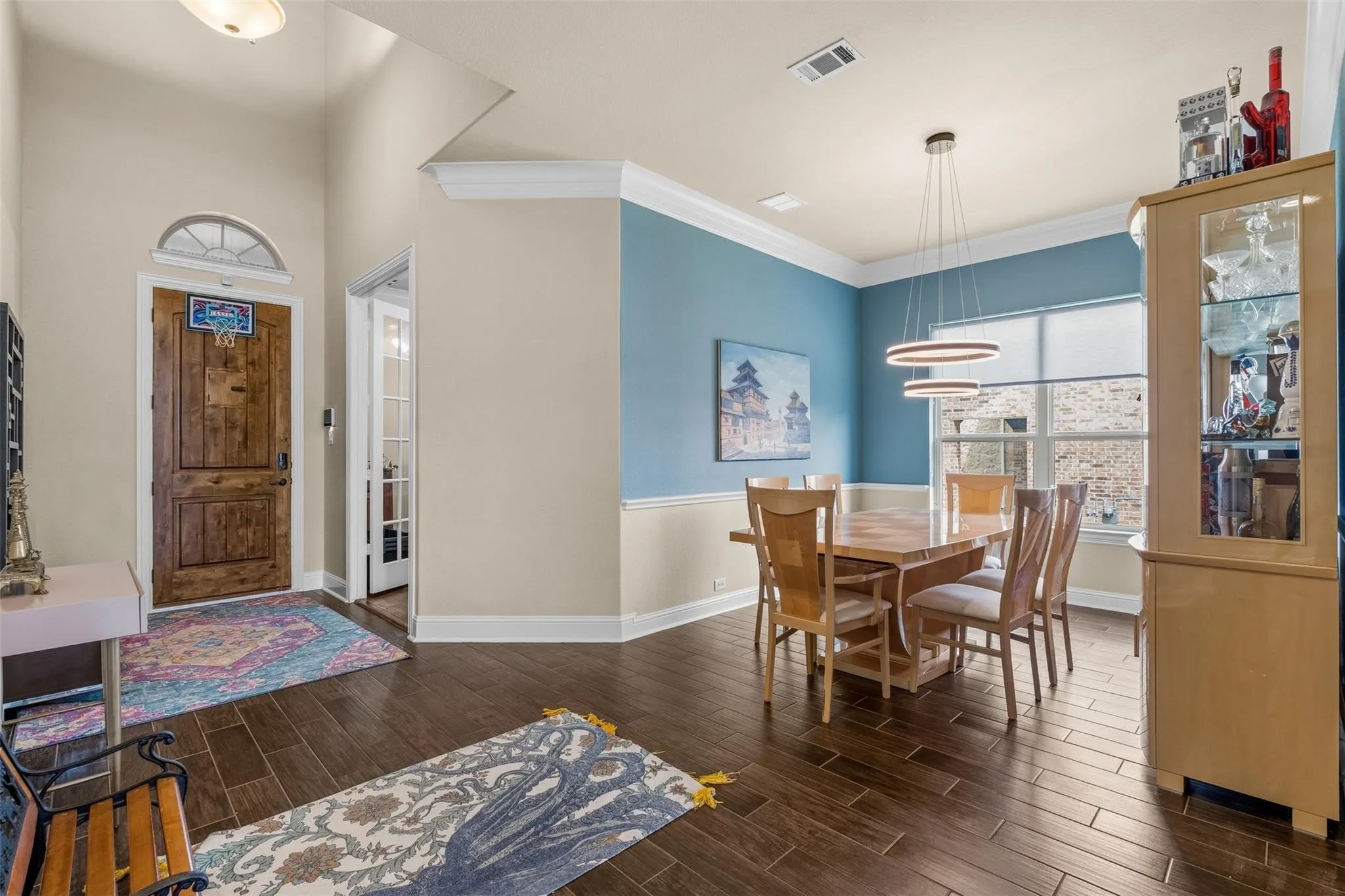 Single Family Residence For Sale in Tarrant County , 1005 High Hawk Trail, Euless, Texas 76039, 5 Bedroom, 4 Bathroom, 3 Garage spaces, 4,167 Sqft, built in 2009, mls#21395386, Real Estate Agent in Euless, Homes For Sale in Tarrant county, Homes For Sale in Euless, Realtor in Euless Texas, Real Estate Brokerage Independent Realty Texas, Luminita Cordes Realtor