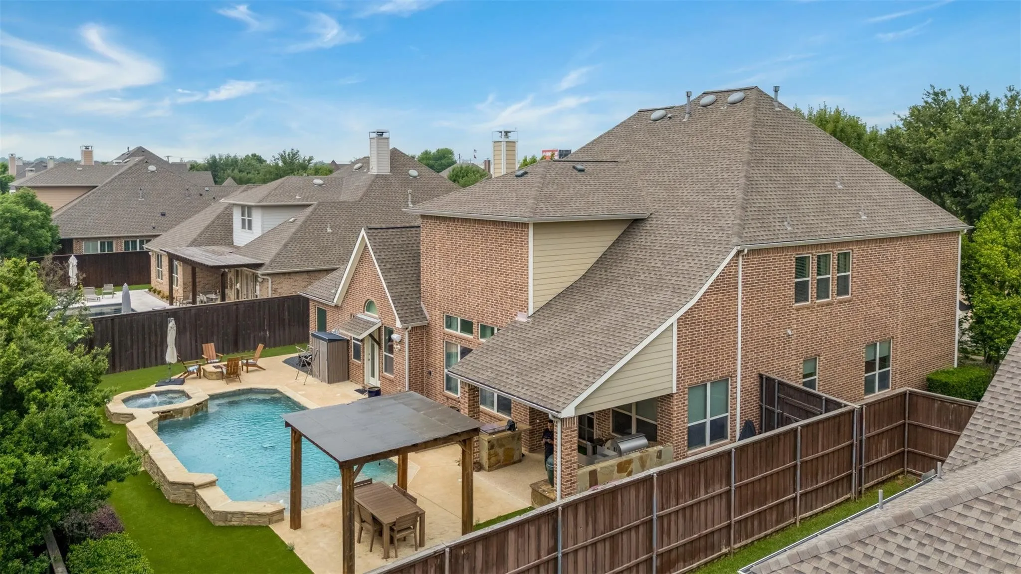Single Family Residence For Sale in Tarrant County , 1005 High Hawk Trail, Euless, Texas 76039, 5 Bedroom, 4 Bathroom, 3 Garage spaces, 4,167 Sqft, built in 2009, mls#21395386, Real Estate Agent in Euless, Homes For Sale in Tarrant county, Homes For Sale in Euless, Realtor in Euless Texas, Real Estate Brokerage Independent Realty Texas, Luminita Cordes Realtor