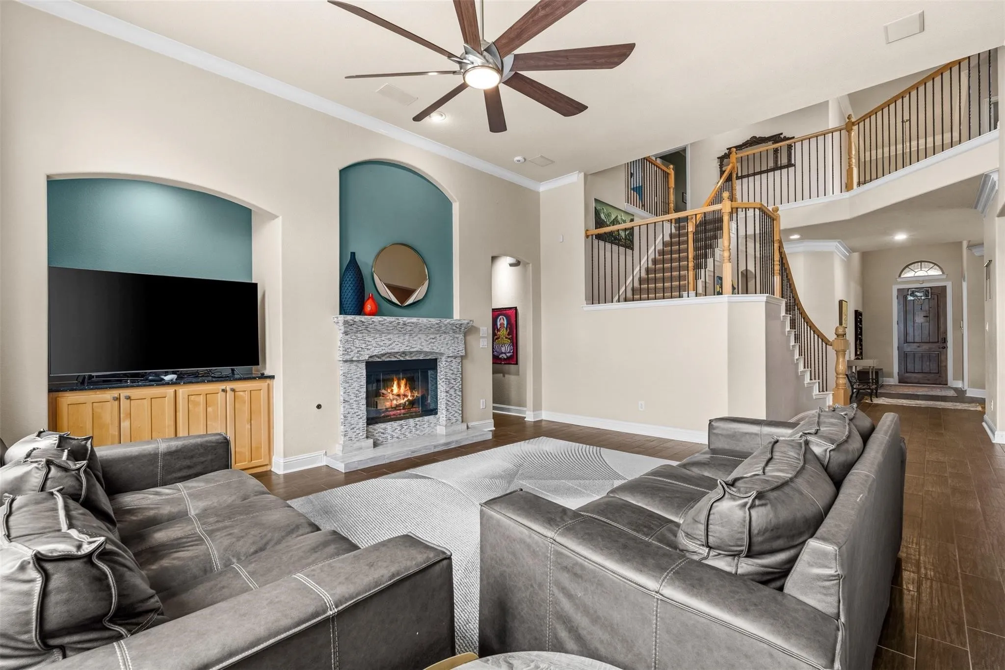 Single Family Residence For Sale in Tarrant County , 1005 High Hawk Trail, Euless, Texas 76039, 5 Bedroom, 4 Bathroom, 3 Garage spaces, 4,167 Sqft, built in 2009, mls#21395386, Real Estate Agent in Euless, Homes For Sale in Tarrant county, Homes For Sale in Euless, Realtor in Euless Texas, Real Estate Brokerage Independent Realty Texas, Luminita Cordes Realtor