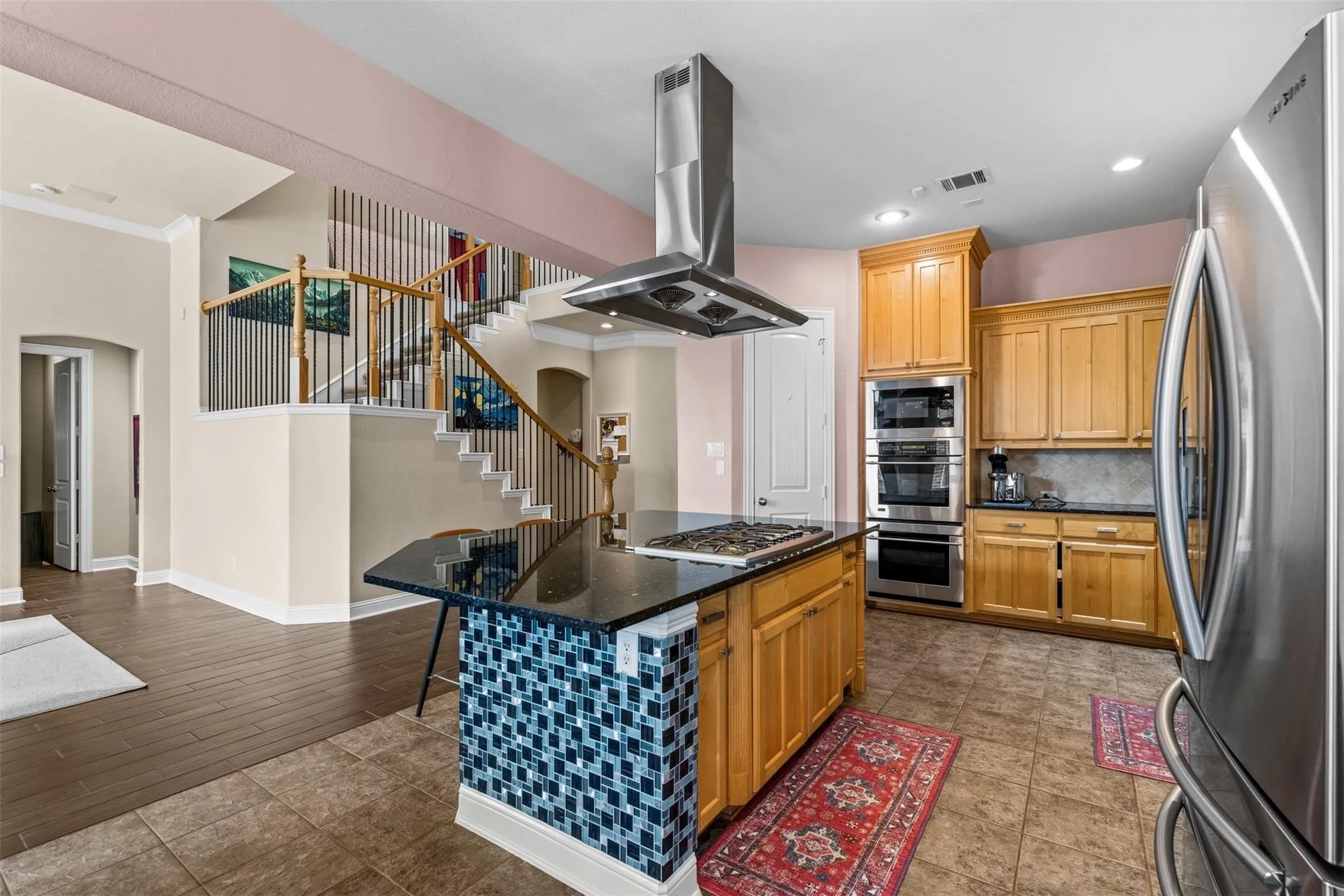Single Family Residence For Sale in Tarrant County , 1005 High Hawk Trail, Euless, Texas 76039, 5 Bedroom, 4 Bathroom, 3 Garage spaces, 4,167 Sqft, built in 2009, mls#21395386, Real Estate Agent in Euless, Homes For Sale in Tarrant county, Homes For Sale in Euless, Realtor in Euless Texas, Real Estate Brokerage Independent Realty Texas, Luminita Cordes Realtor
