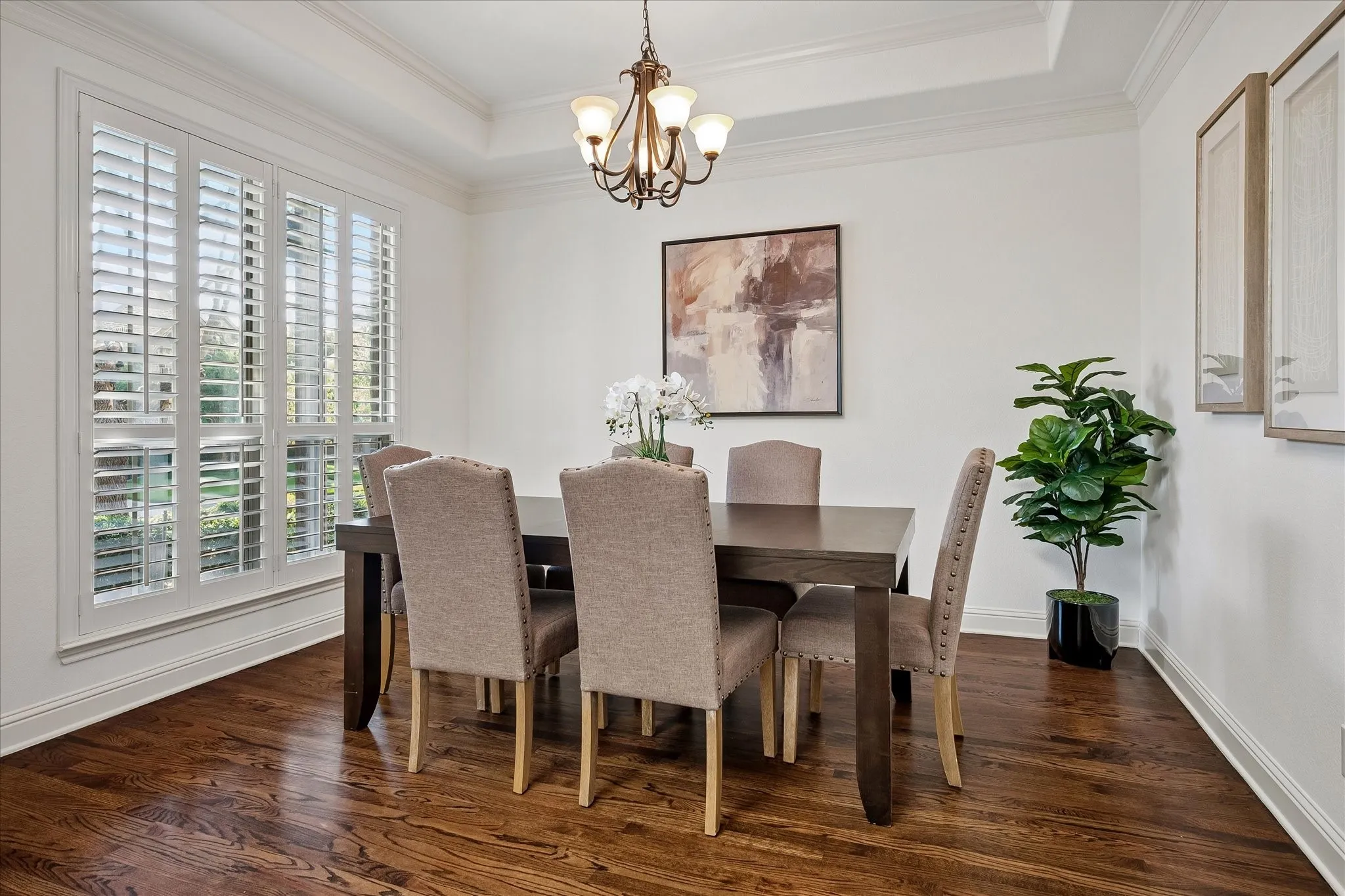 Formal dining or additional living space.