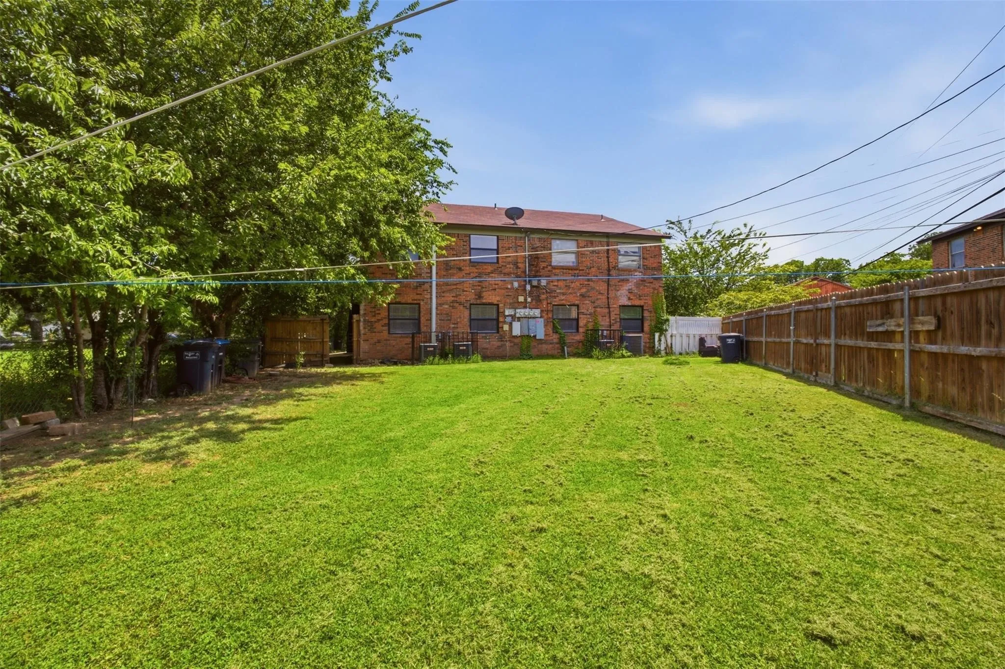 Apartment For Rent in Tarrant County , 908 Isbell Road A, Fort Worth, Texas 76114, 2 Bedroom, 2 Bathroom, Garage spaces, 920 Sqft, built in 1983, mls#21395471, Real Estate Agent in Fort Worth, Homes For Rent in Tarrant county, Homes For Rent in Fort Worth, Realtor in Fort Worth Texas, Real Estate Brokerage Independent Realty Texas, Luminita Cordes Realtor