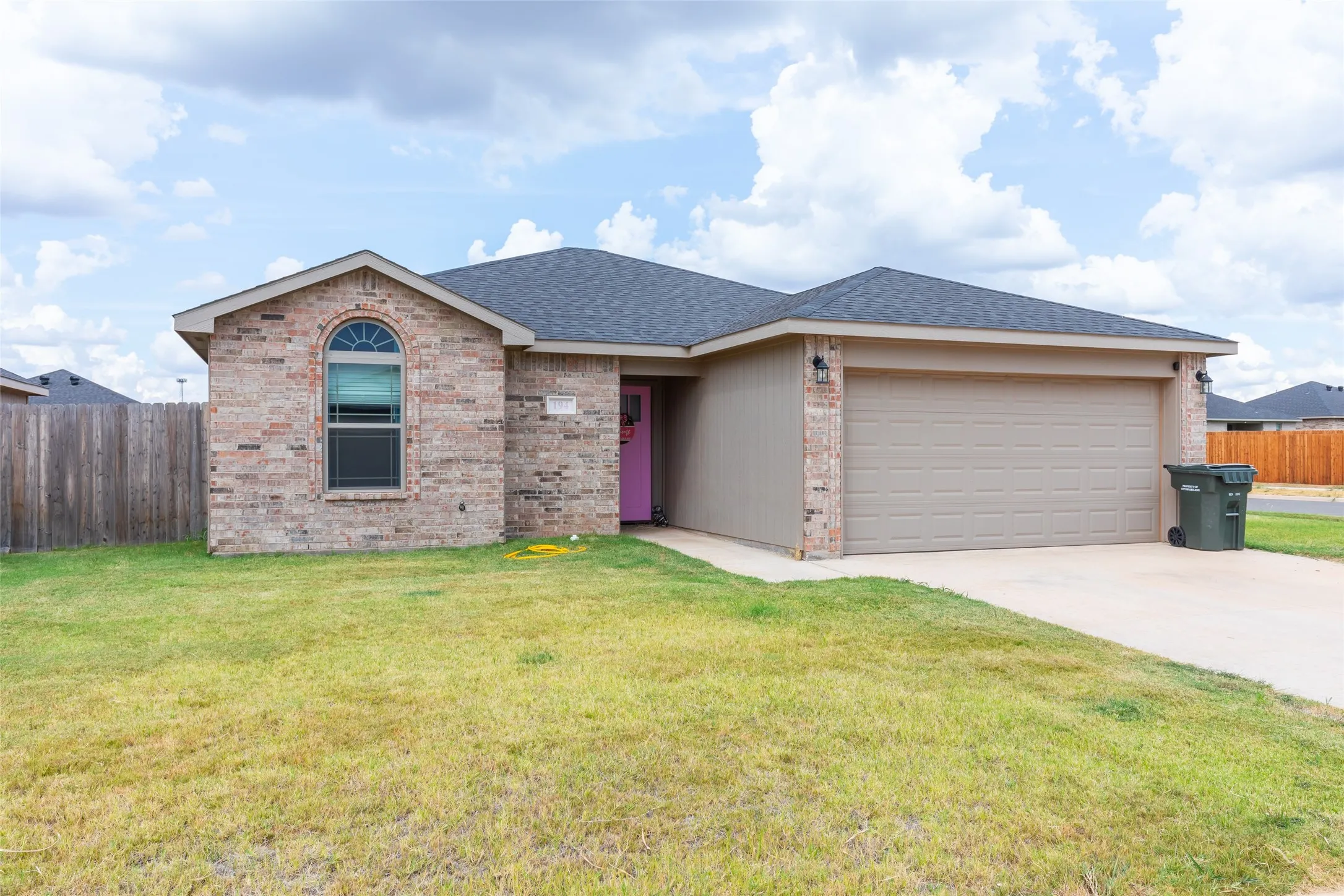 Single Family Residence For Sale in Taylor County , 194 Waterloo Drive, Abilene, Texas 79602, 3 Bedroom, 2 Bathroom, 2 Garage spaces, 1,103 Sqft, built in 2024, mls#21393939, Real Estate Agent in Abilene, Homes For Sale in Taylor county, Homes For Sale in Abilene, Realtor in Abilene Texas, Real Estate Brokerage Independent Realty Texas, Luminita Cordes Realtor
