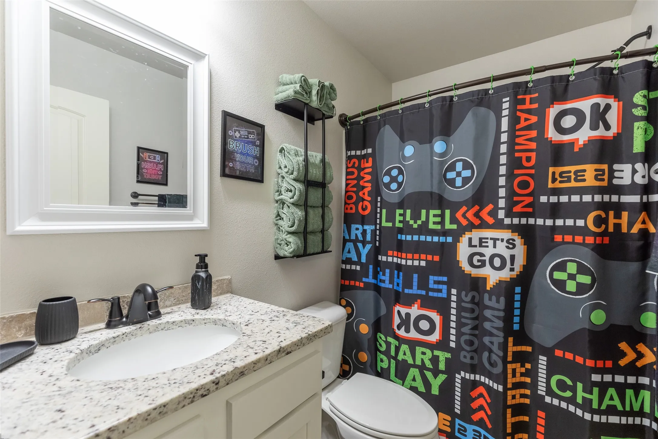 Single Family Residence For Sale in Taylor County , 194 Waterloo Drive, Abilene, Texas 79602, 3 Bedroom, 2 Bathroom, 2 Garage spaces, 1,103 Sqft, built in 2024, mls#21393939, Real Estate Agent in Abilene, Homes For Sale in Taylor county, Homes For Sale in Abilene, Realtor in Abilene Texas, Real Estate Brokerage Independent Realty Texas, Luminita Cordes Realtor
