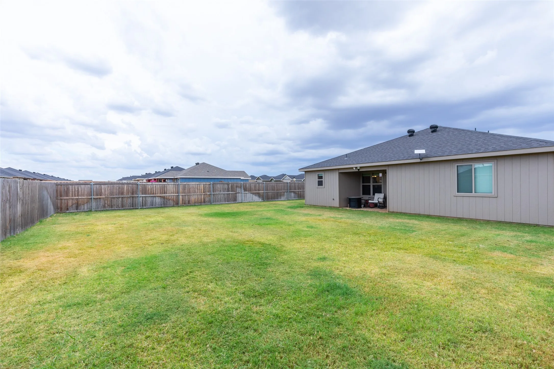 Single Family Residence For Sale in Taylor County , 194 Waterloo Drive, Abilene, Texas 79602, 3 Bedroom, 2 Bathroom, 2 Garage spaces, 1,103 Sqft, built in 2024, mls#21393939, Real Estate Agent in Abilene, Homes For Sale in Taylor county, Homes For Sale in Abilene, Realtor in Abilene Texas, Real Estate Brokerage Independent Realty Texas, Luminita Cordes Realtor