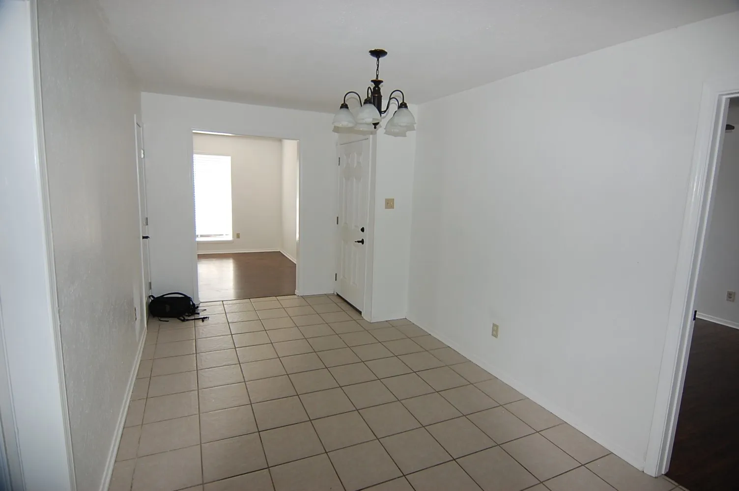 Duplex For Rent in Tarrant County , 4801 Woodland Park Boulevard, Arlington, Texas 76013, 4 Bedroom, 2 Bathroom, Garage spaces, 1,558 Sqft, built in 1978, mls#21387270, Real Estate Agent in Arlington, Homes For Rent in Tarrant county, Homes For Rent in Arlington, Realtor in Arlington Texas, Real Estate Brokerage Independent Realty Texas, Luminita Cordes Realtor