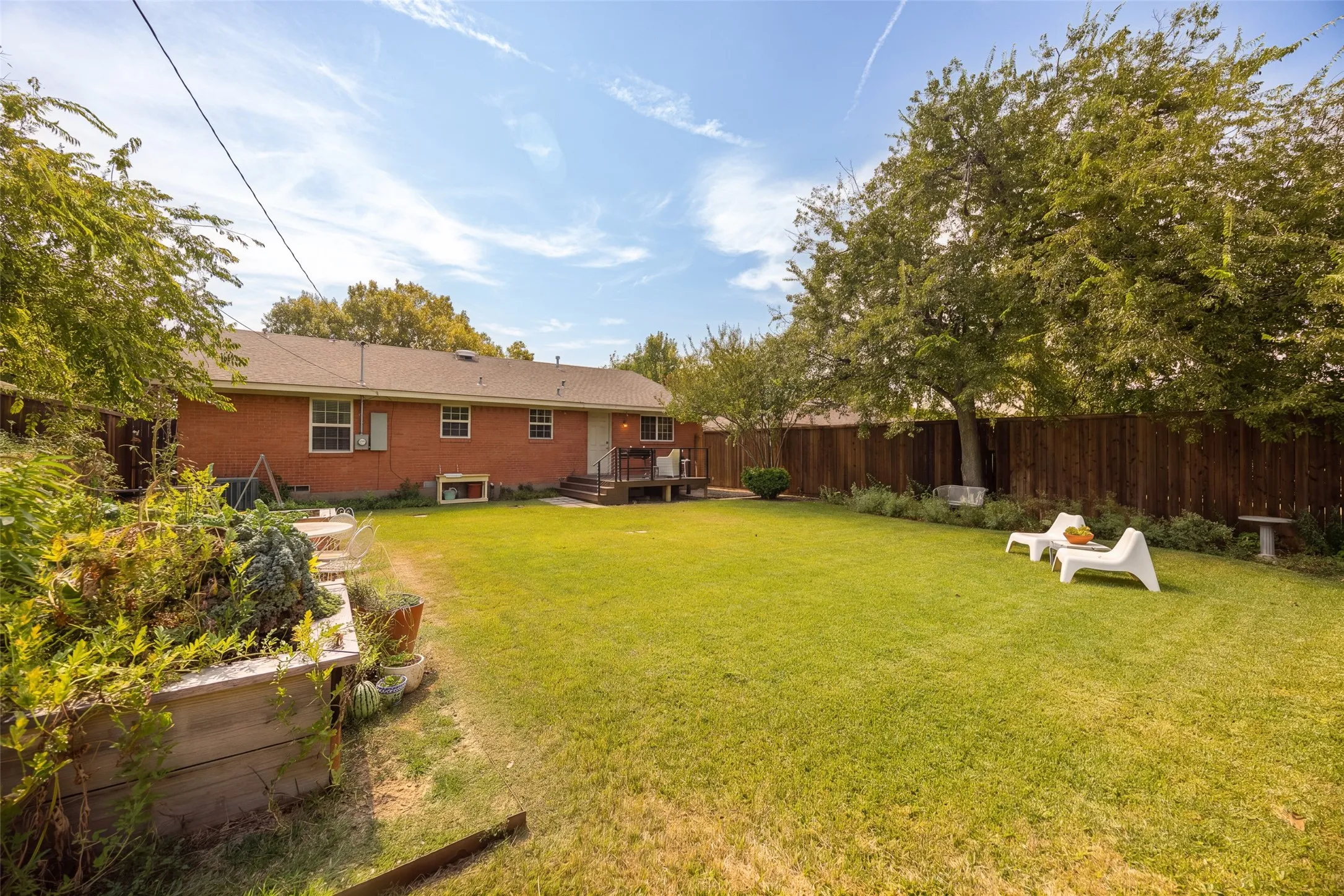 Single Family Residence For Sale in Dallas County , 1240 Dalhart Drive, Richardson, Texas 75080, 3 Bedroom, 2 Bathroom, 2 Garage spaces, 1,358 Sqft, built in 1958, mls#21393172, Real Estate Agent in Richardson, Homes For Sale in Dallas county, Homes For Sale in Richardson, Realtor in Richardson Texas, Real Estate Brokerage Independent Realty Texas, Luminita Cordes Realtor